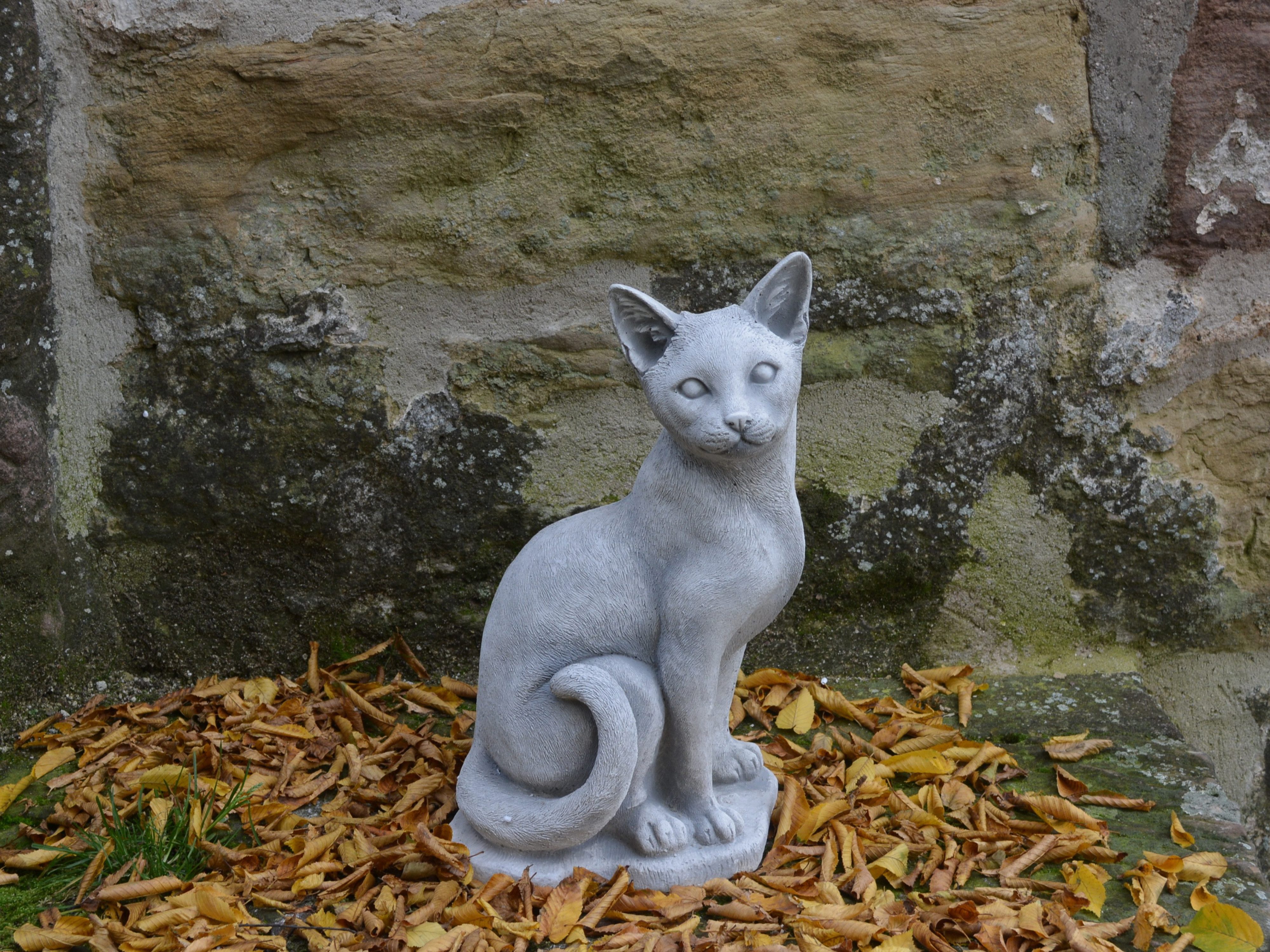 gartendekoparadies.de Gartenfigur Stehende Katze, Steinfigur, H. 40 cm, 12 kg, Frostsicher