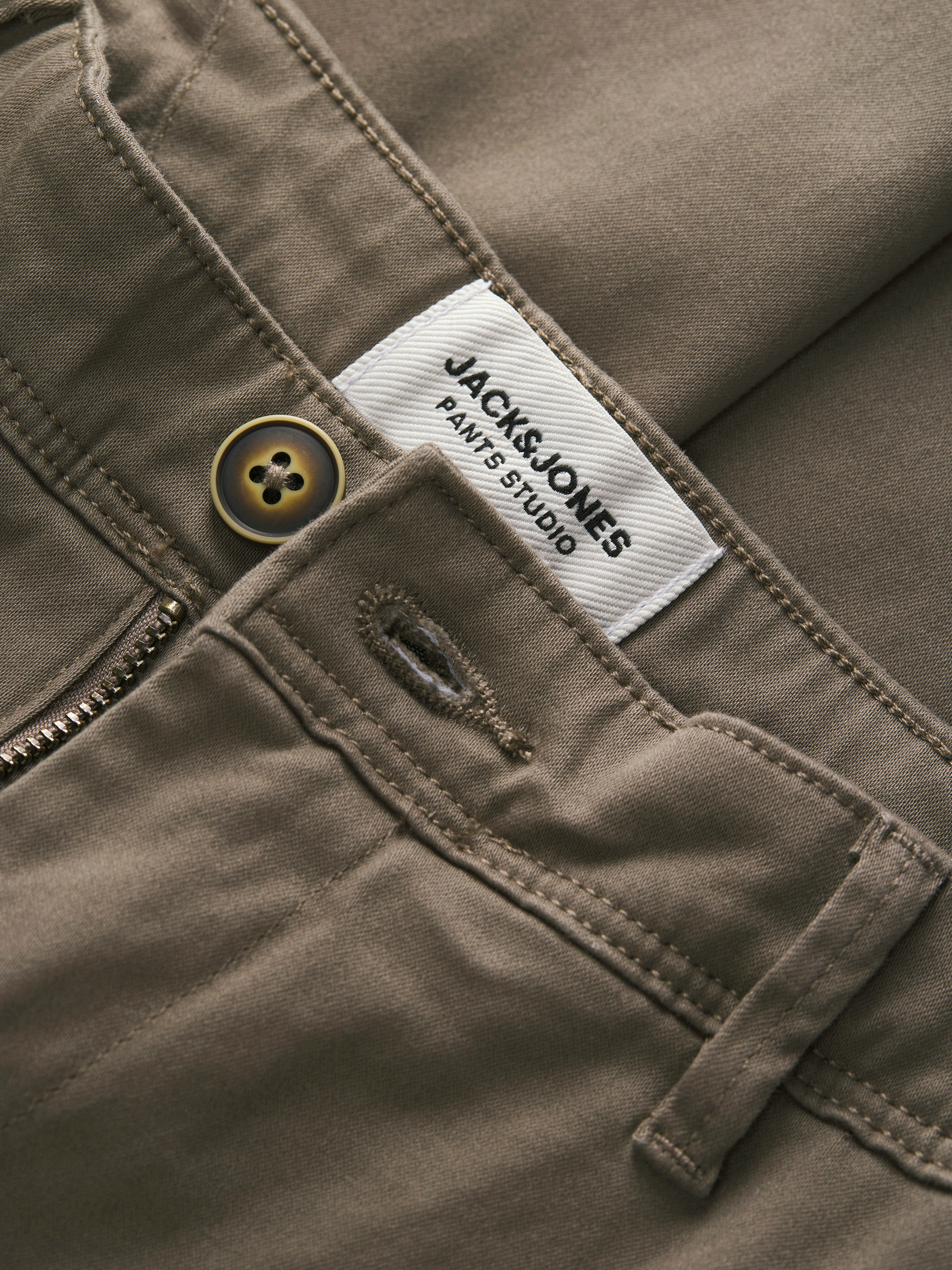 Jack & Jones Chinohose JJIMARCO mit Badge und hohem Tragekomfort unifarben, modisch, slim fit, Baumwollmischung – Bild 5 von 5