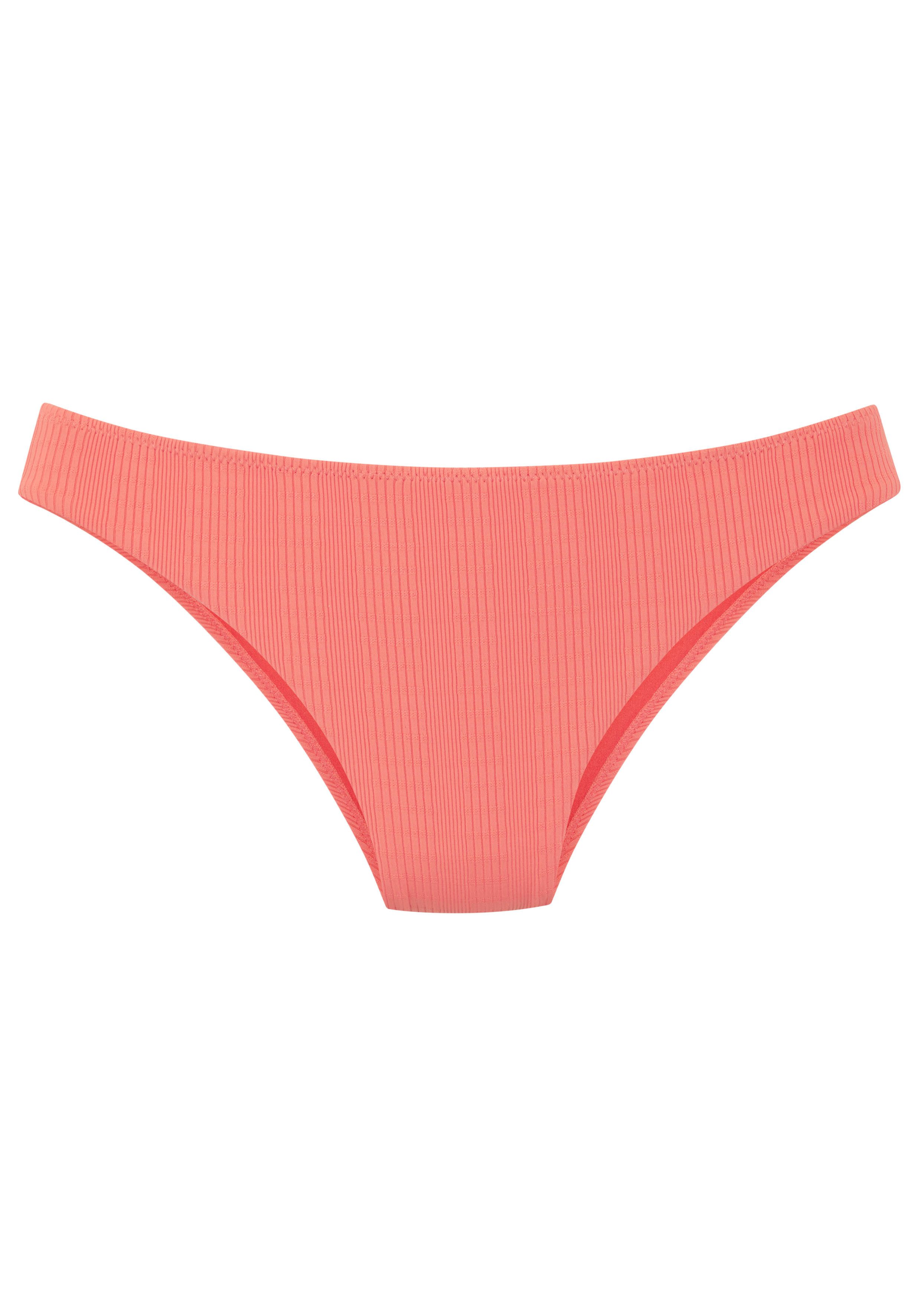 Copenhagen Studios Bikini-Hose Nela in knapper Schnittform. Reduzierter Preis € 22,00. Unverbindliche Preisempfehlung € 45,00