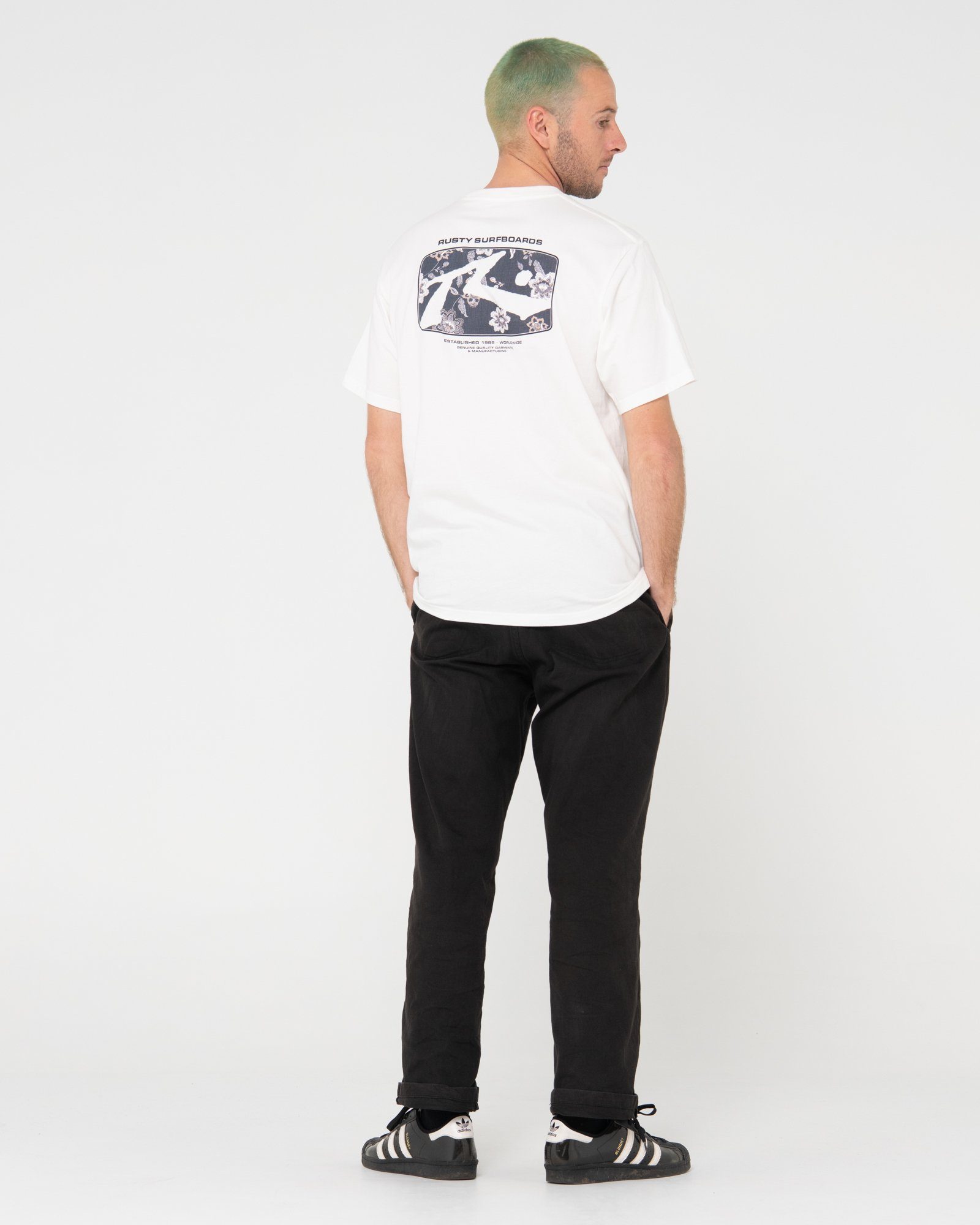 SLEEVE Rusty T-Shirt Egret ADVOCATE SHORT TEE