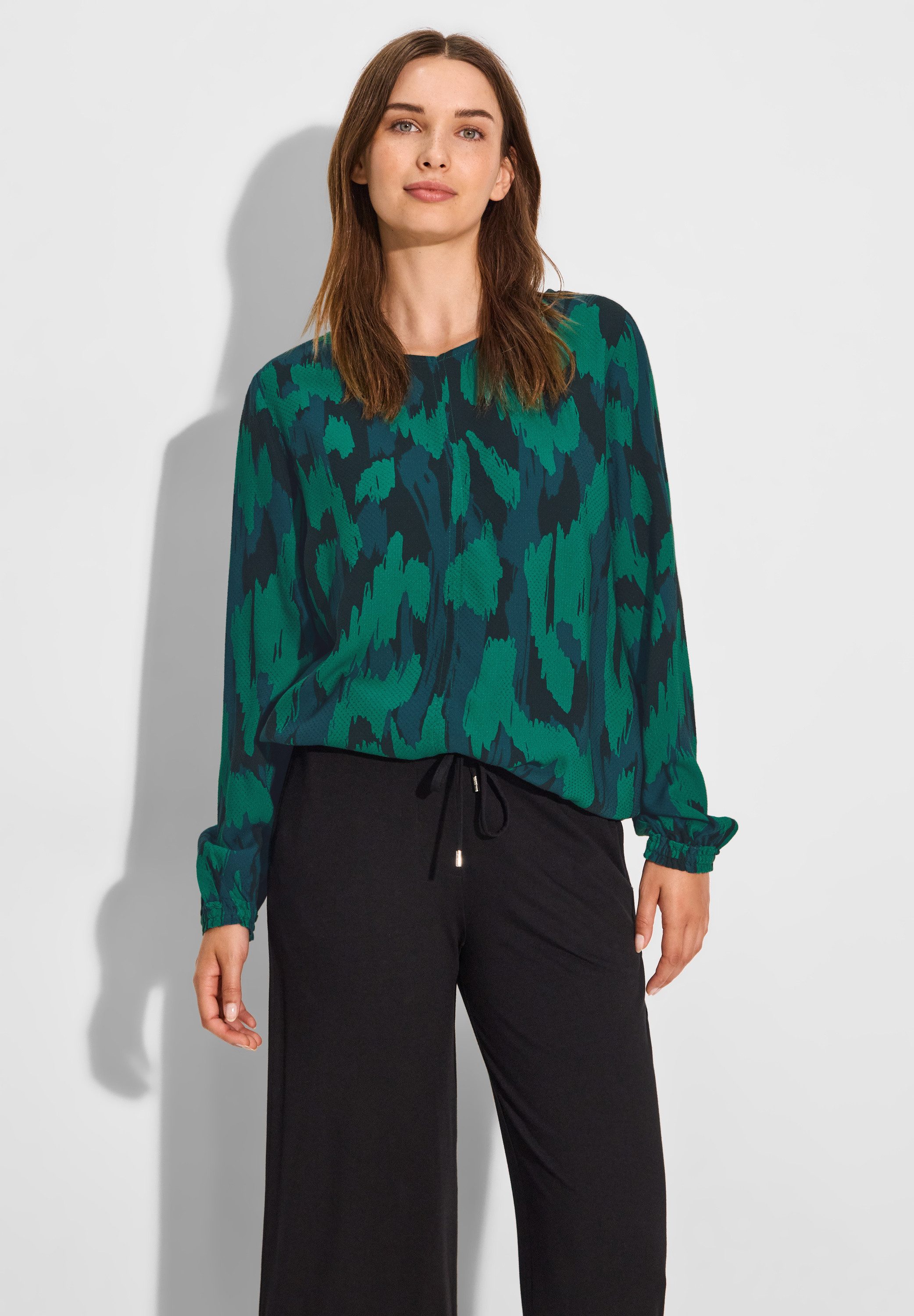 CECIL Langarmbluse aus softer Viskose. Reduzierter Preis € 29,99. Unverbindliche Preisempfehlung € 39,99