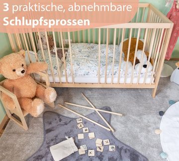 Alcube Babybett TONI I 9-fach höhenverstellbar I BESTSELLER! mit FSC®-Zertifikat, Babybett 60x120 ohne Matratze aus Buchenholz I ohne Schubladen