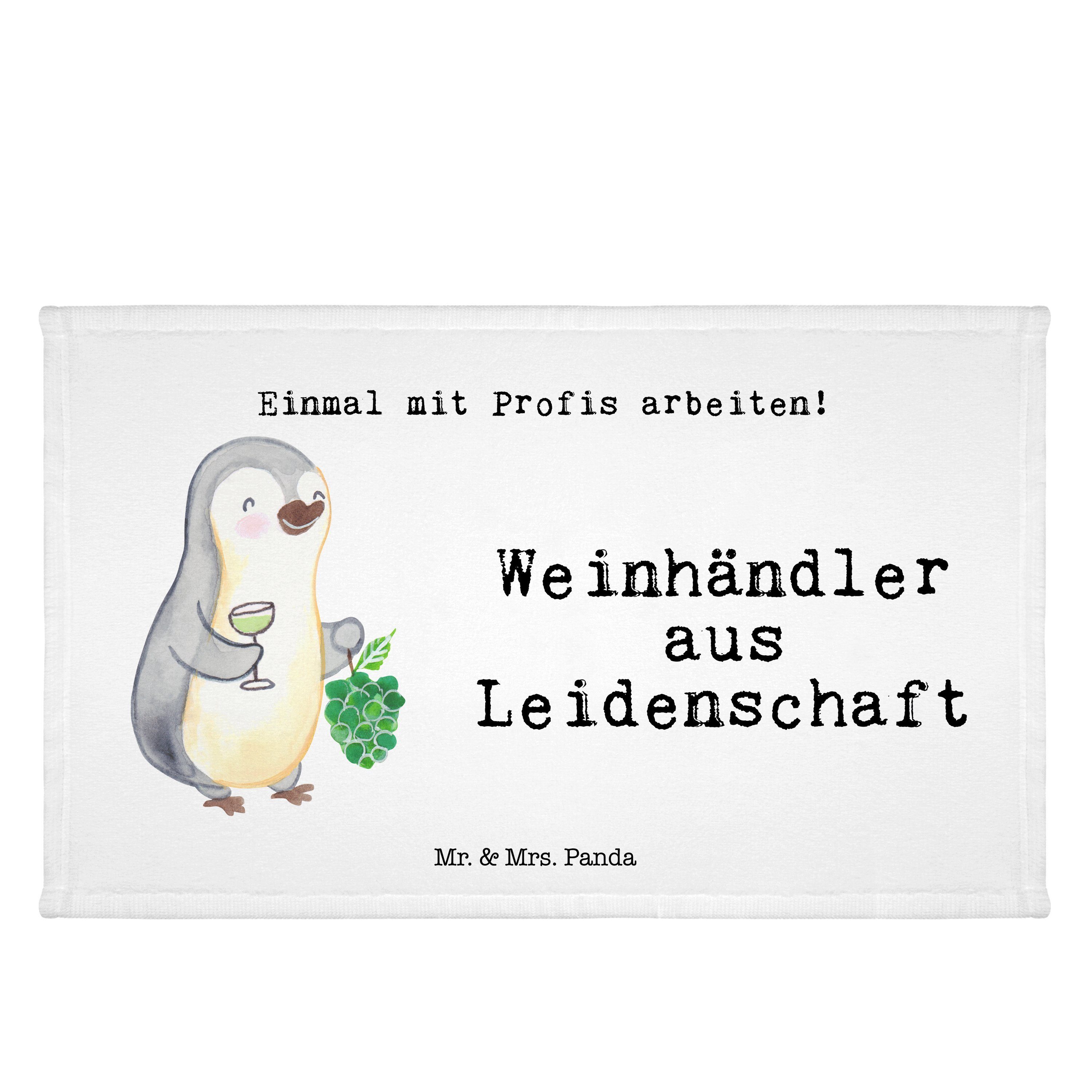 Mr. & Mrs. Panda Handtuch Weinhändler aus Leidenschaft - Weiß - Geschenk, Abschied, Kinder Hand, (1-St)