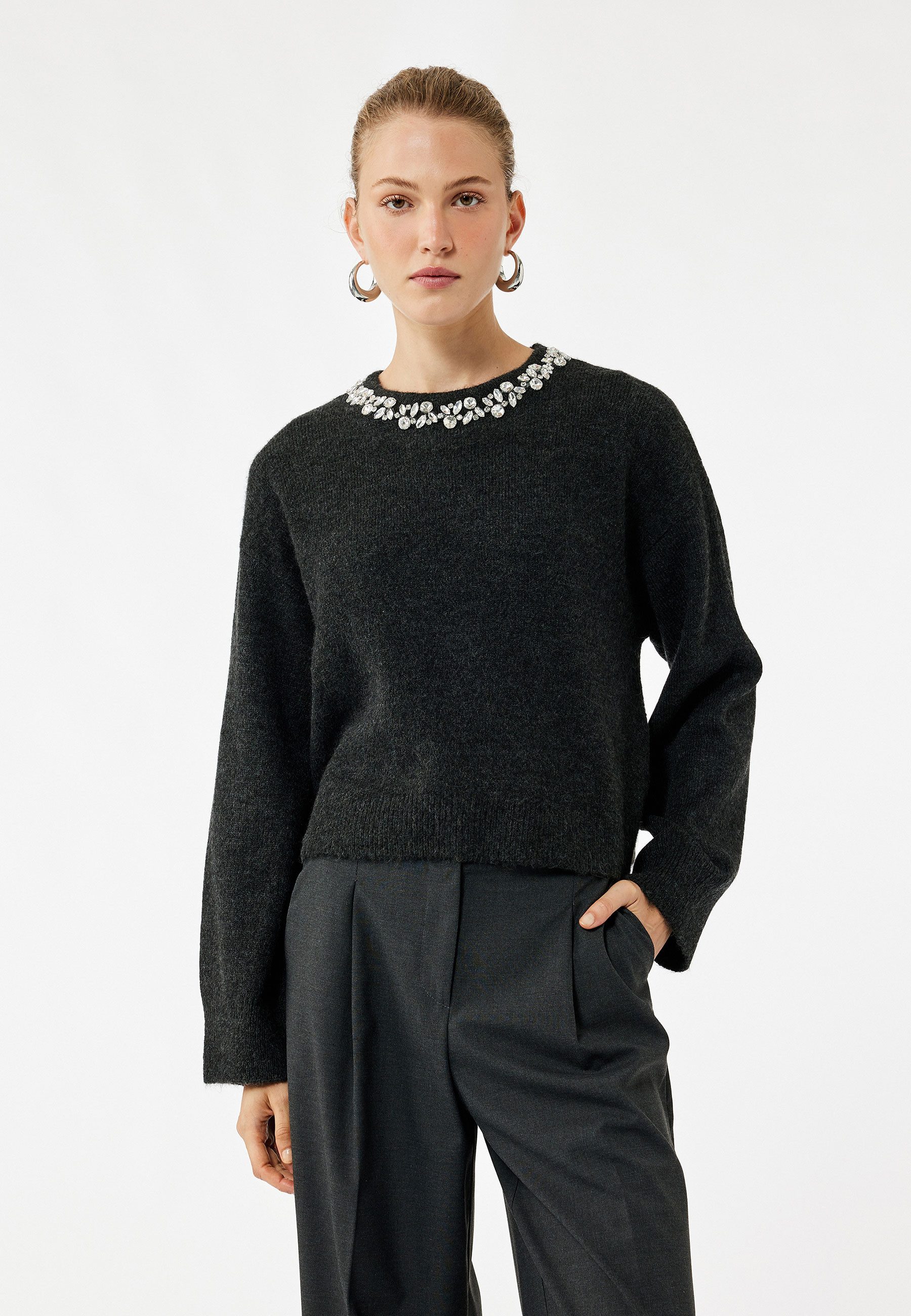 Sweater Rundhalsausschnitt Mit Steindetails Sweater