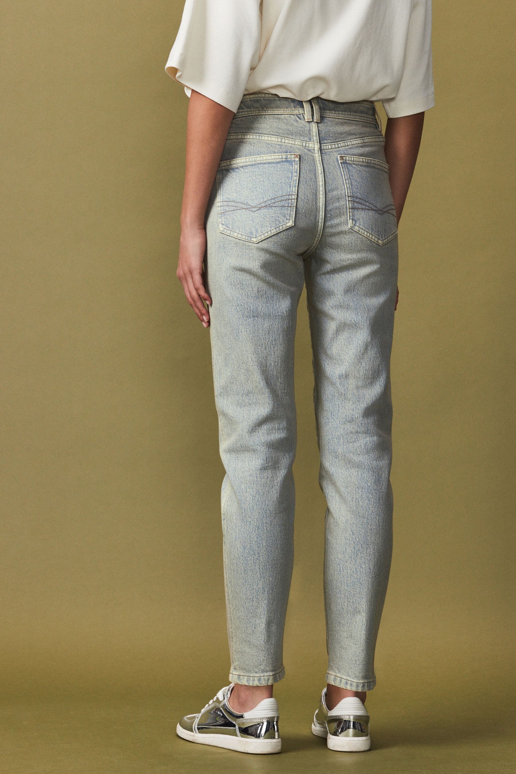 Next Mom-Jeans Mom Jeans mit Komfort-Stretch, Kurzgröße (1-tlg)