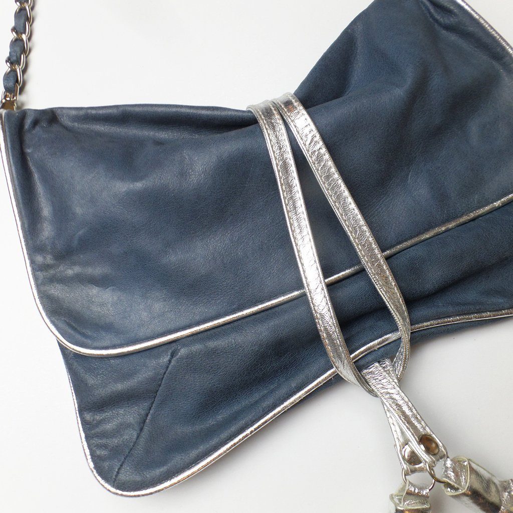 Schultertasche Handtasche Leder Lederfransen Quast mit blau-silber, echt goldmarie