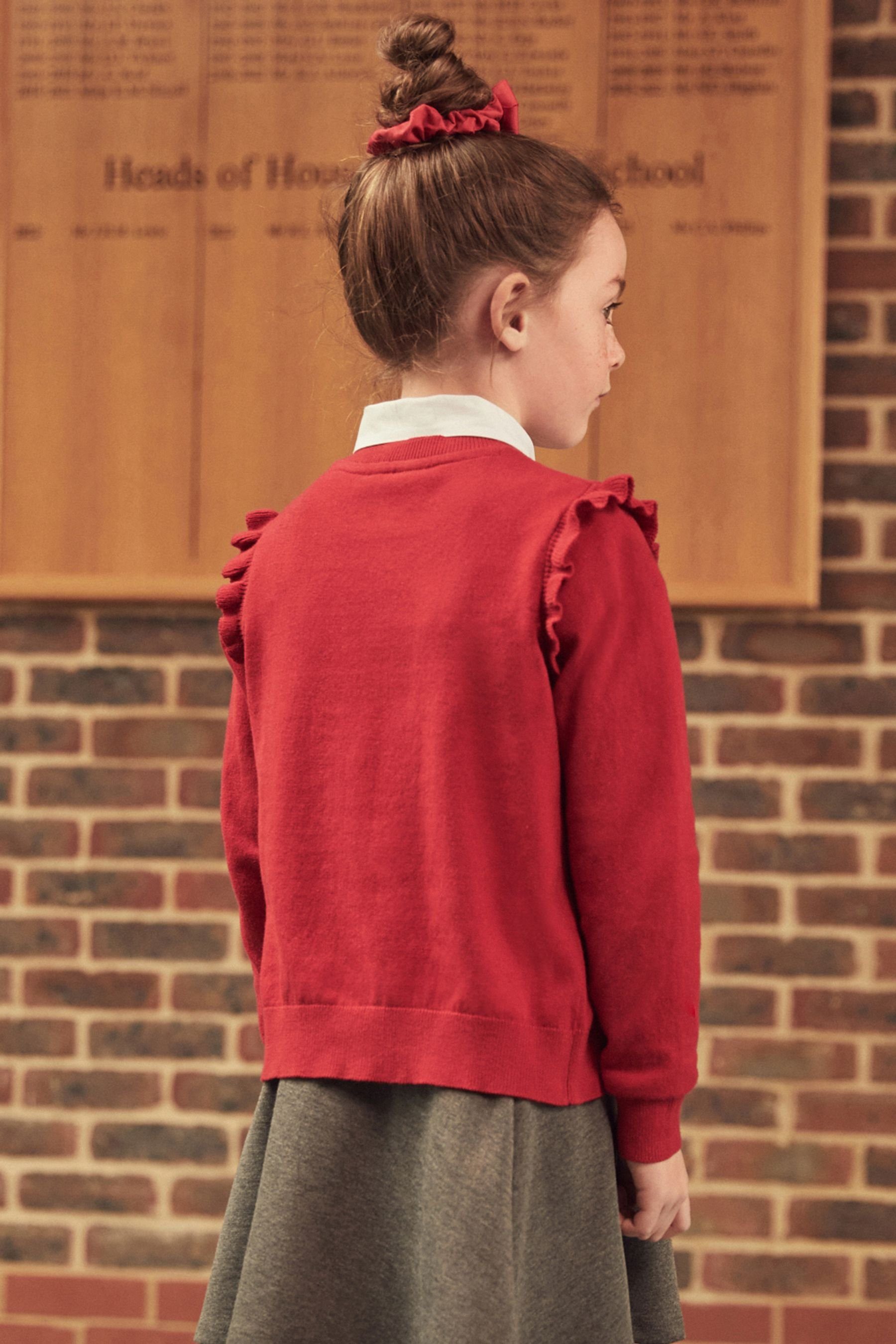 Next Strickjacke Schul-Strickjacke mit gerüschten Schultern (1-tlg)