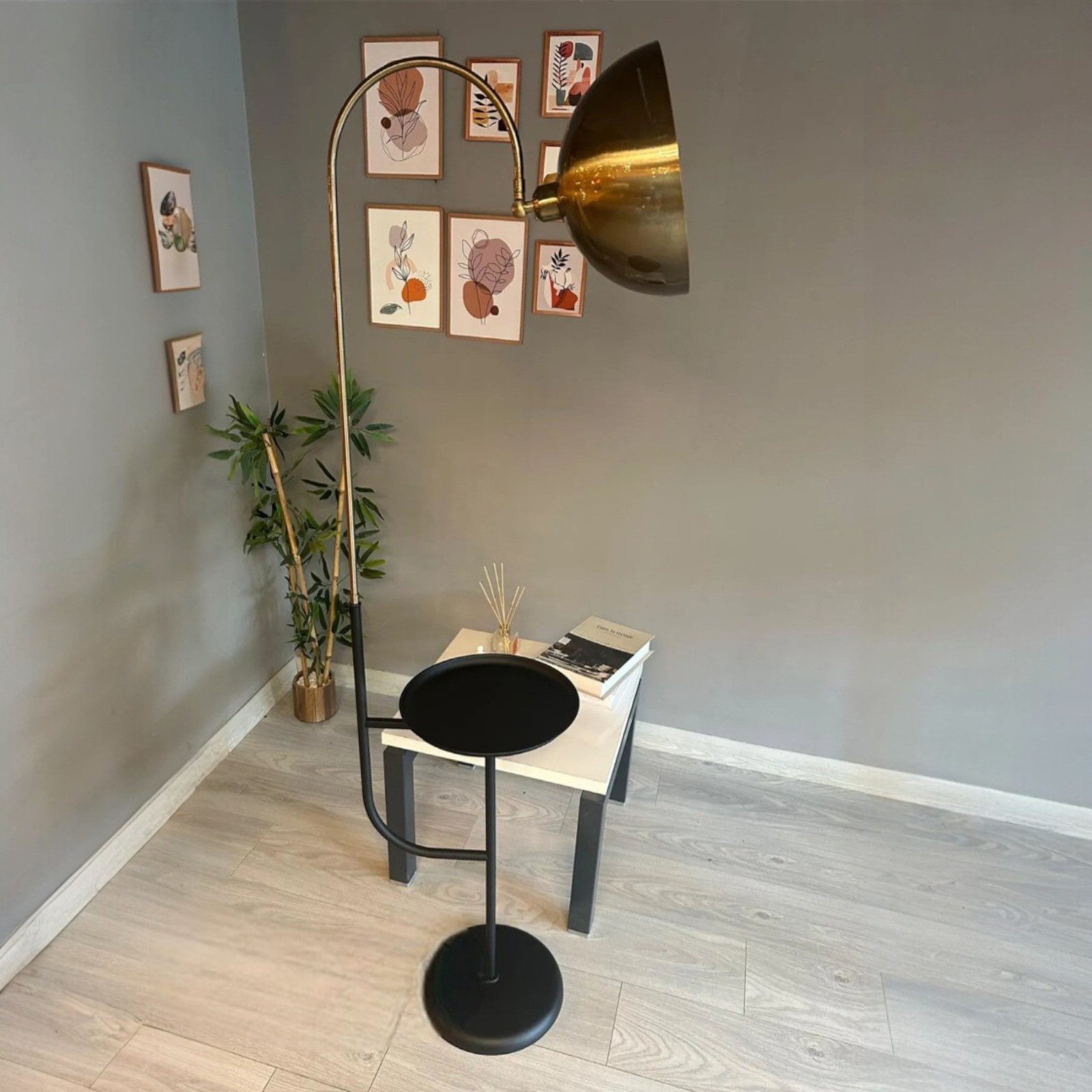 Antikes Kupferfarbe-Schwarz