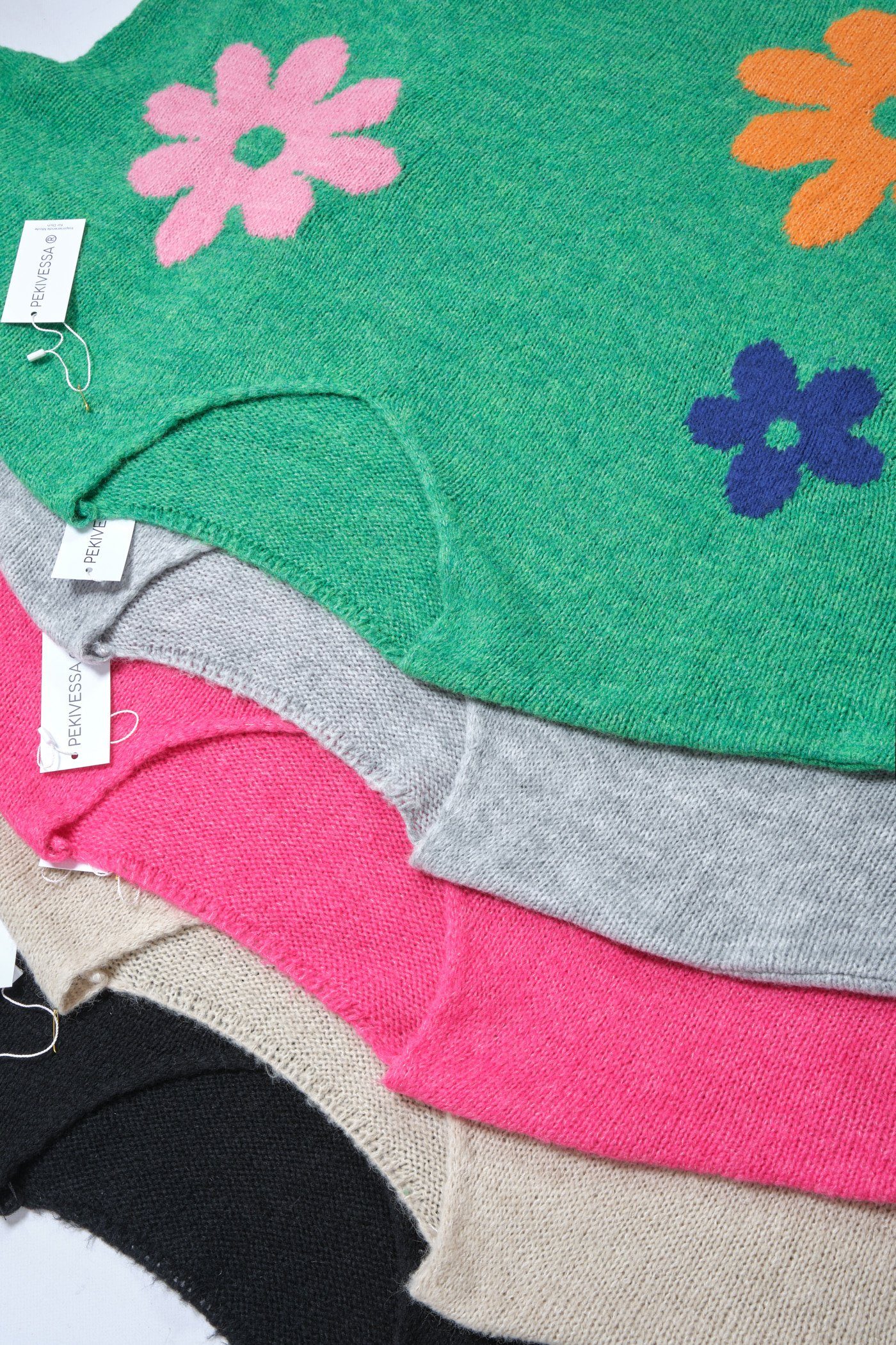 smaragdgrün V-Ausschnitt Pullover (1-tlg) und PEKIVESSA Blumenstickerei Strickpullover Oversize mit