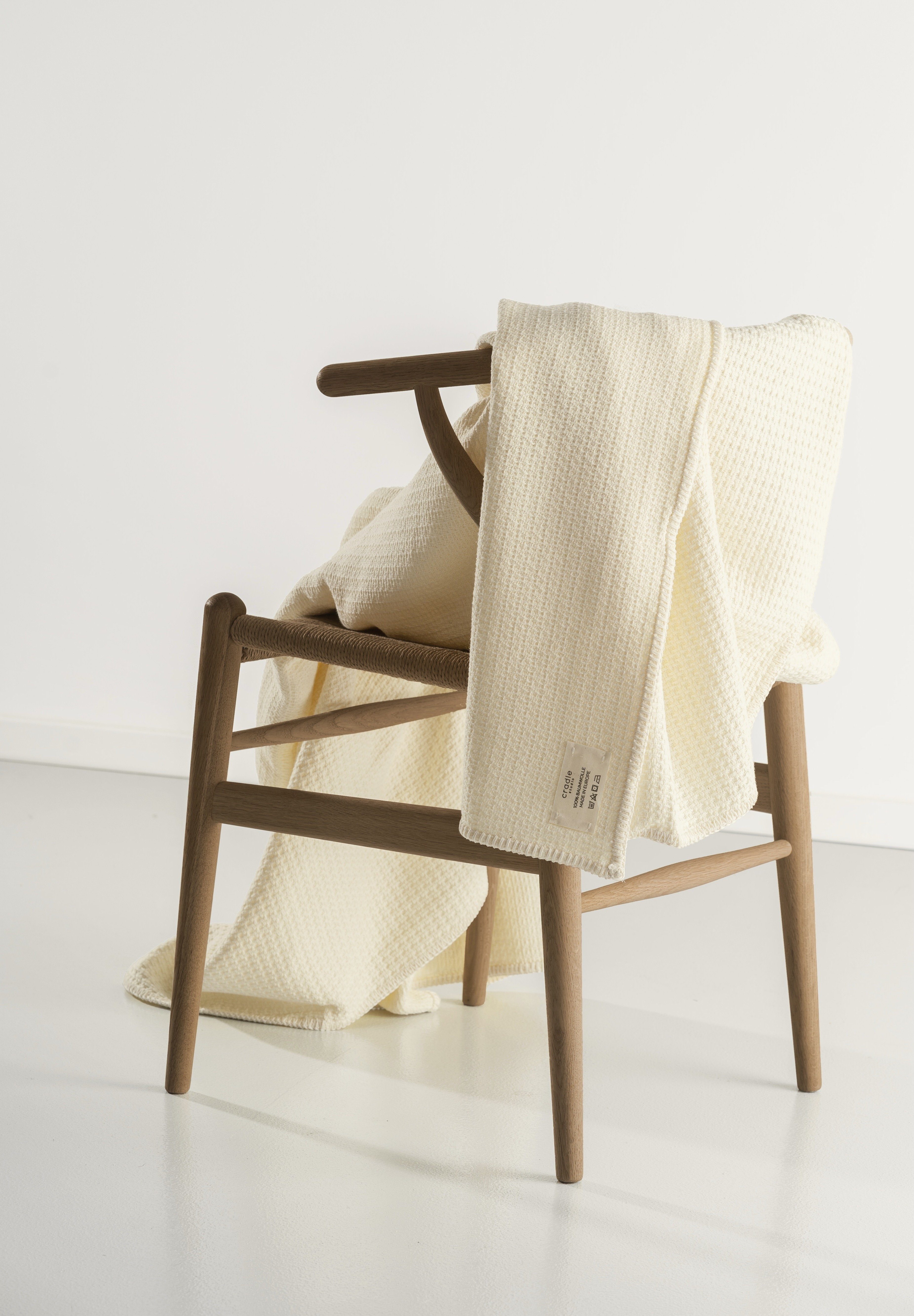 Wohndecke Cosy Occassion Oversize, Cradle Studio, Solarstrombetriebene, CO-2 neutral, Faire Arbeitsbedingungen in Europa