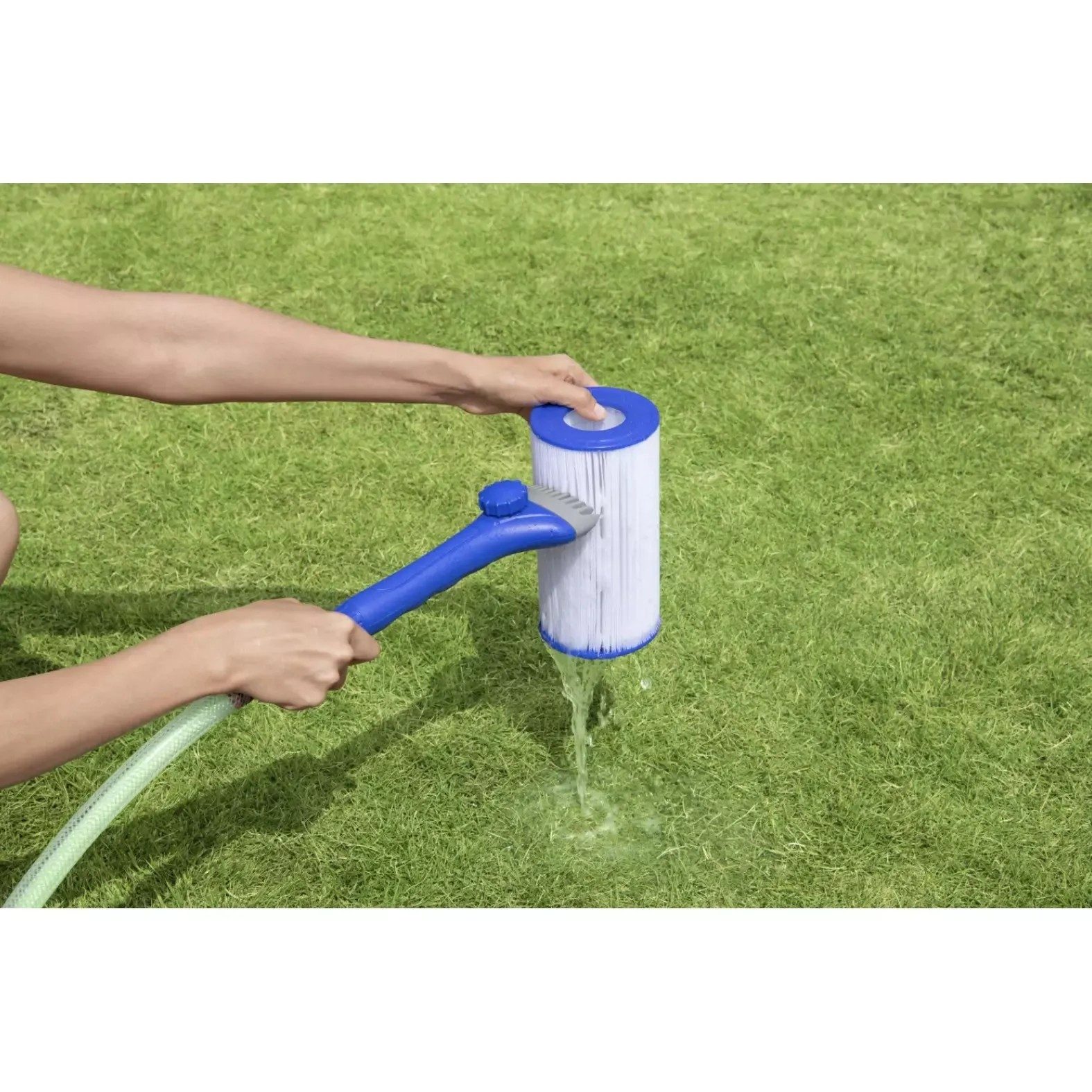 BESTWAY Bürste Filterreiniger Poolbürste Kartuschenreiniger, (Spar-Set, 1-tlg., 30 x 9 cm gründlich), Kammkopf, Schlauchanschluss, Wasserregler