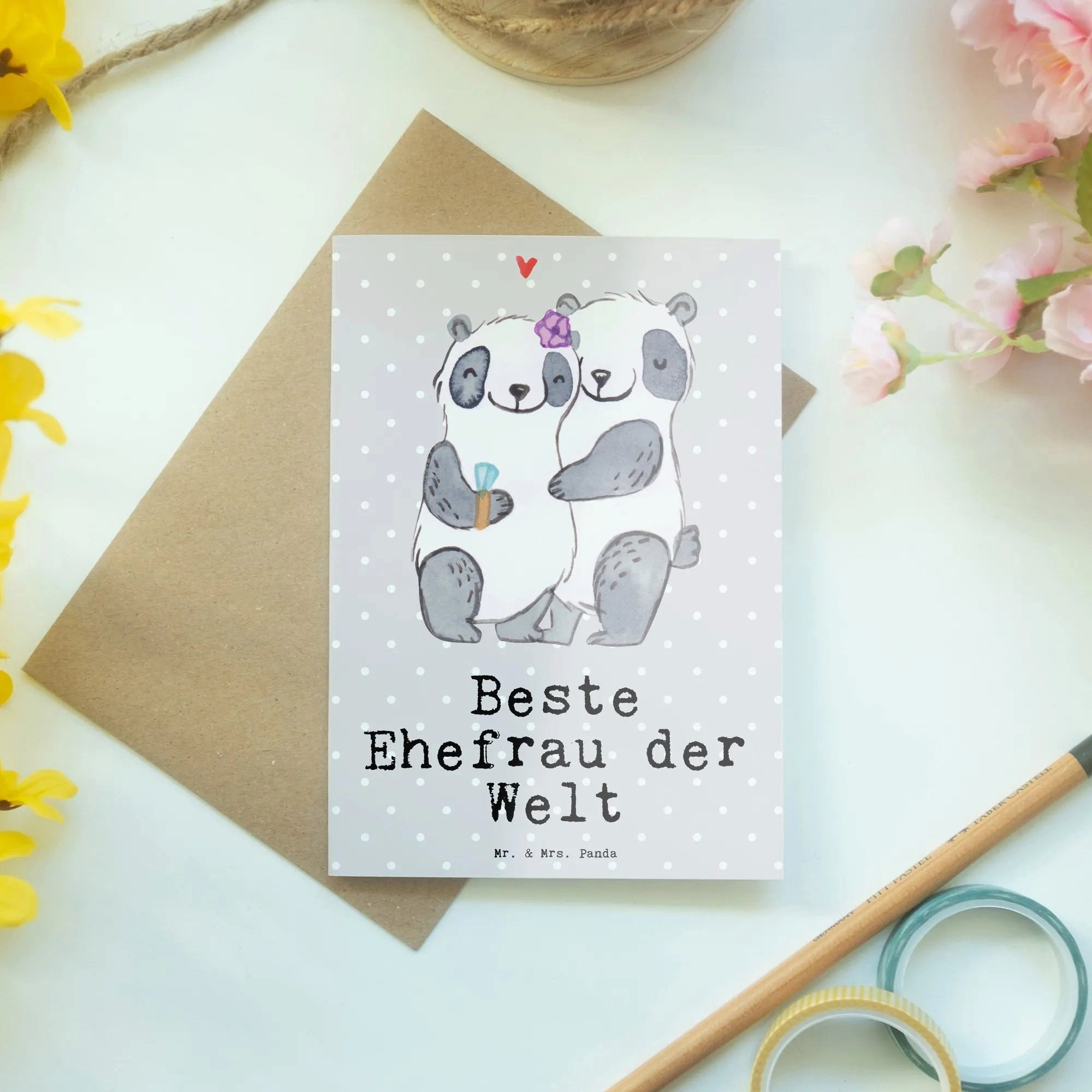 Thumbnail - Mr. & Mrs. Panda Grußkarte Panda Beste Ehefrau der Welt - Grau Pastell - Geschenk, Karte, Hochze, Herzberührende Sprüche