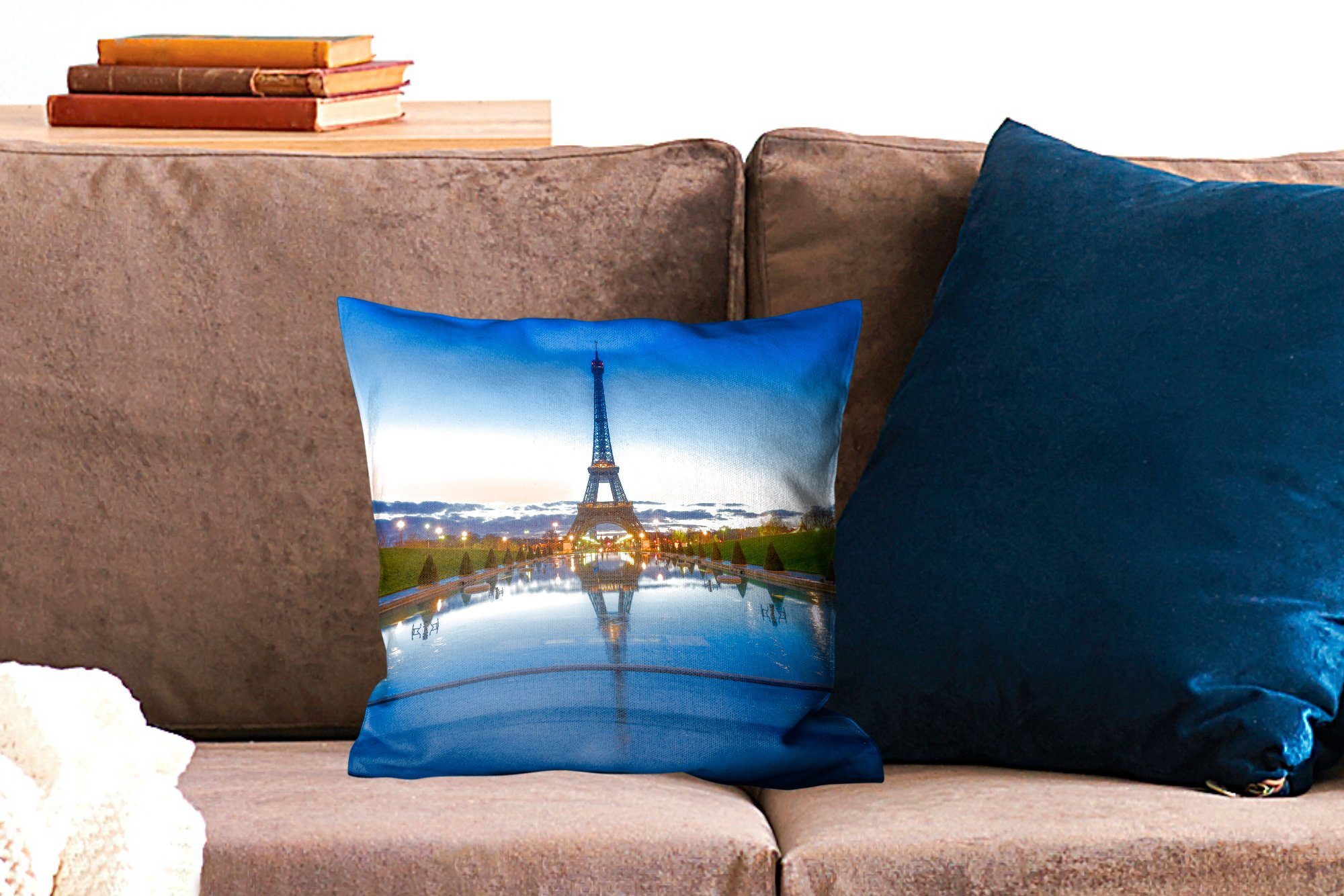 Eiffelturm MuchoWow Himmel Zierkissen Dekokissen Wohzimmer, Deko, Paris, mit Abend in Füllung am Sofakissen bei Schlafzimmer, für klarem Der sehr