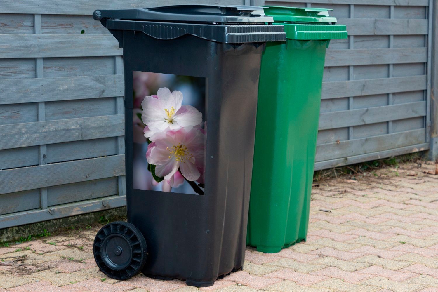 Blossom Mülltonne, MuchoWow (1 Wandsticker Mülleimer-aufkleber, Abfalbehälter St), Zieräpfel Sticker, Container,