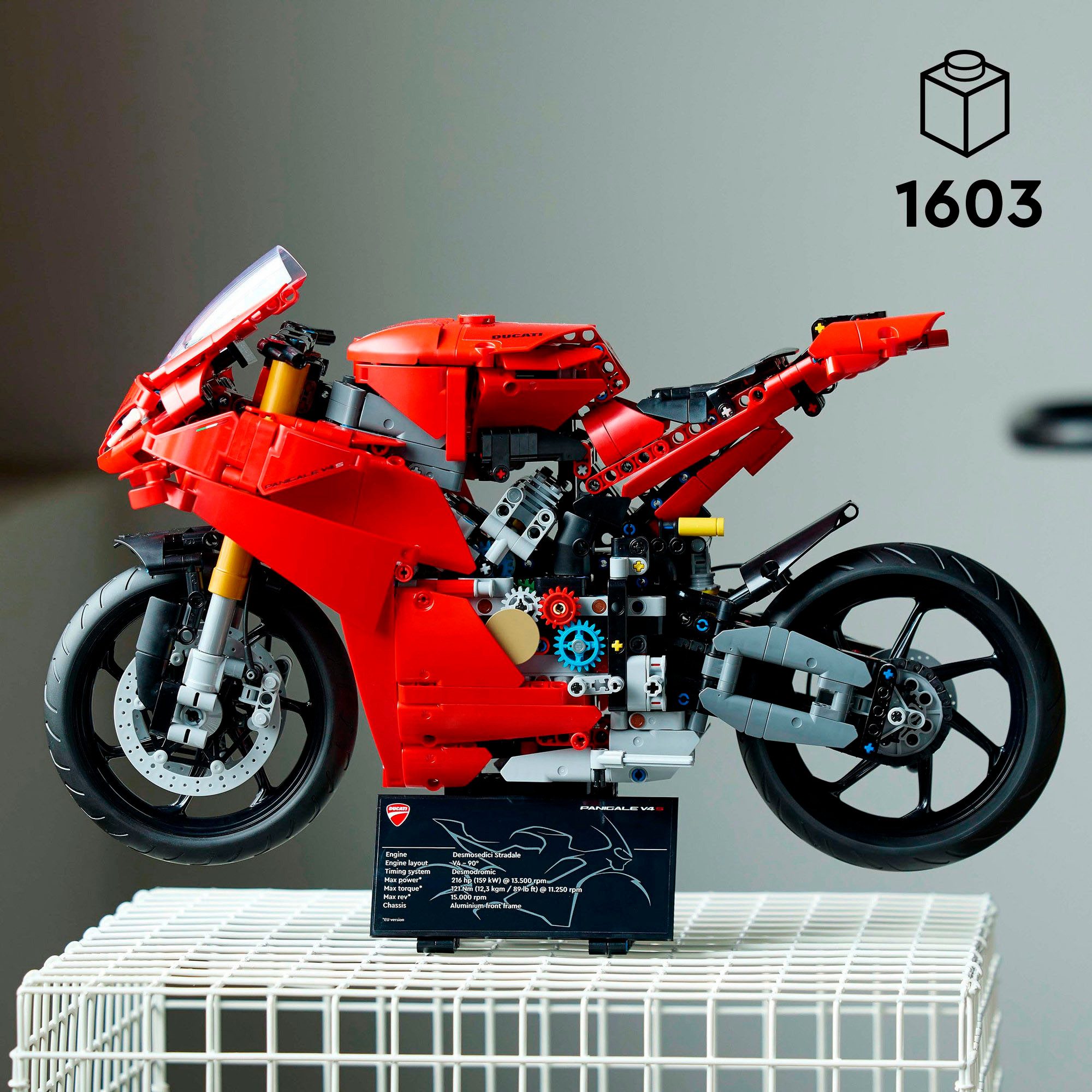LEGO® Ducati Panigale V4 S Motorrad (42202), LEGO Technic Konstruktionsspielsteine, (1603 St), Made in Europe