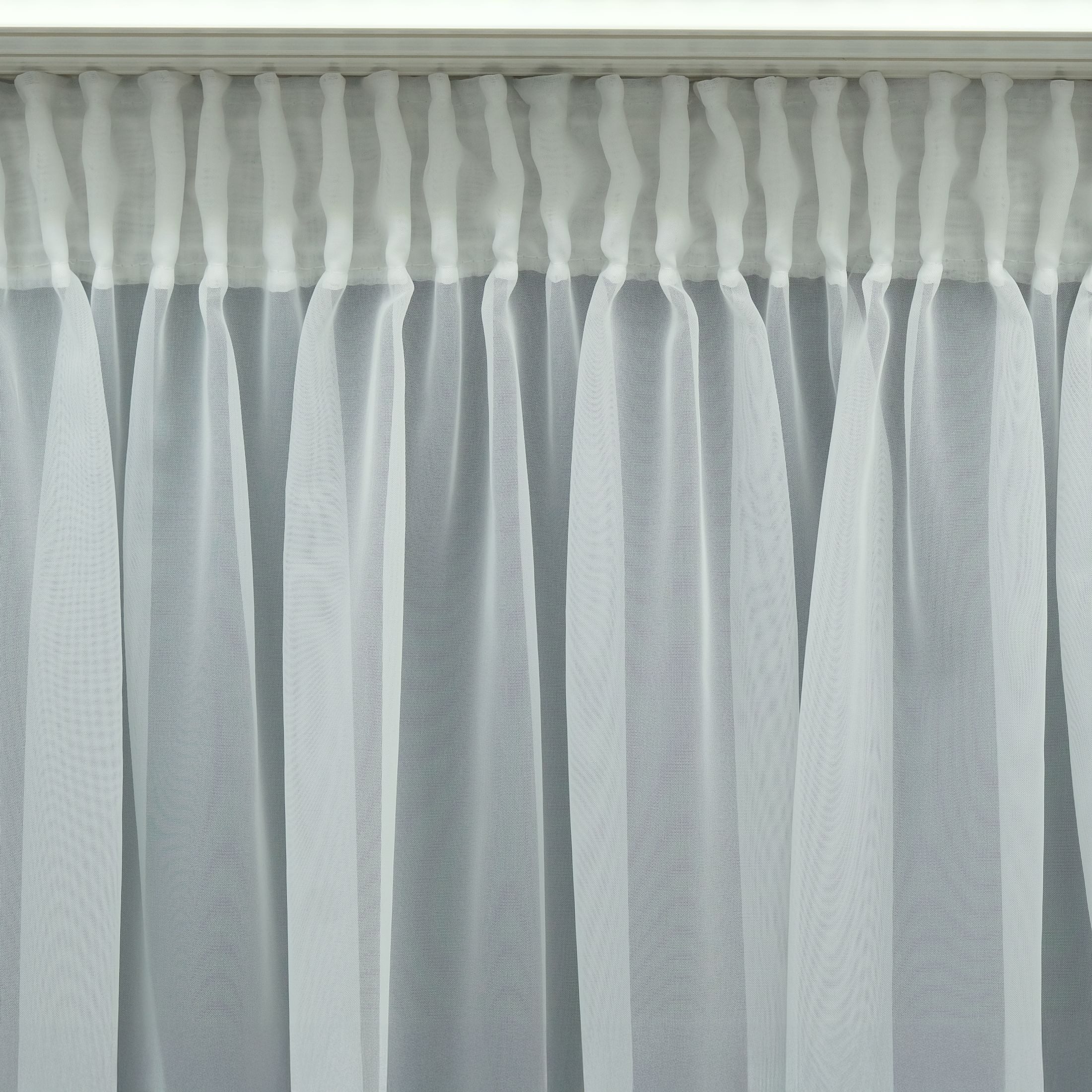 Gardinen by Justyna Gardine Gardine Voile Weiß mit Kräuselband und Bleiband (1 St), Kräuselband, halbtransparent, Fertiggardine,(Raffverhältnis 1:2),Halbtransparent,Pflegeleicht,Store
