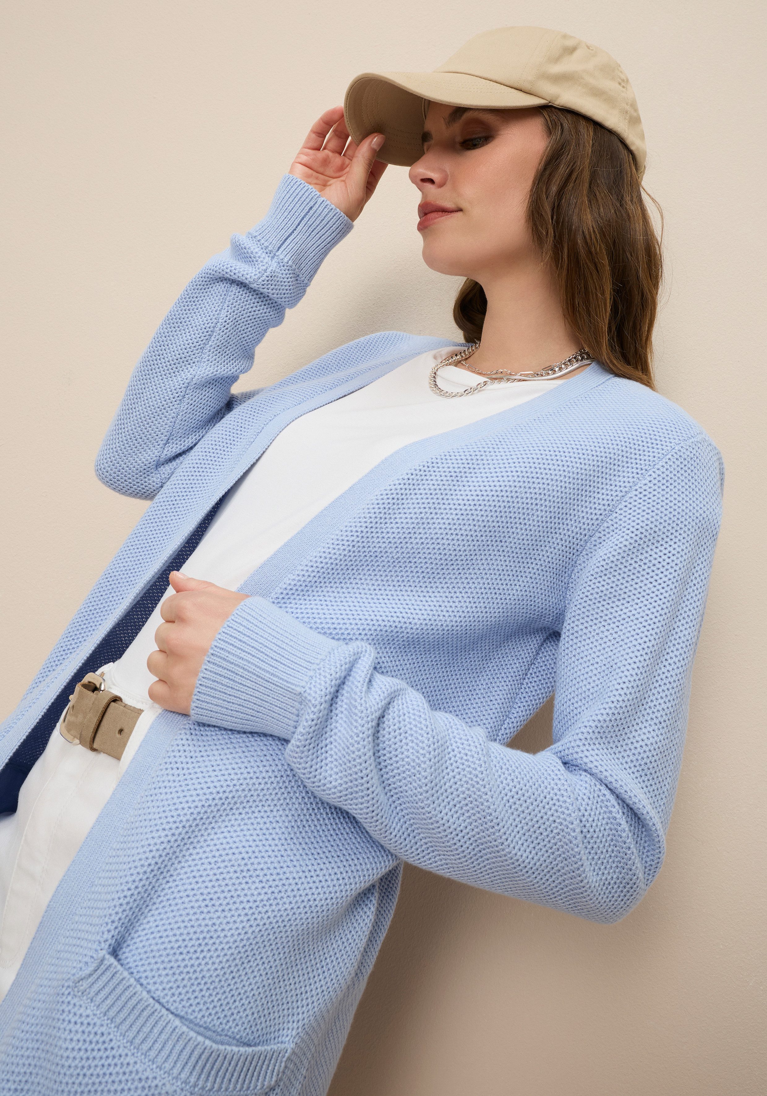 Tamaris Strickjacke aus modernem Perlstrick, mit Taschen