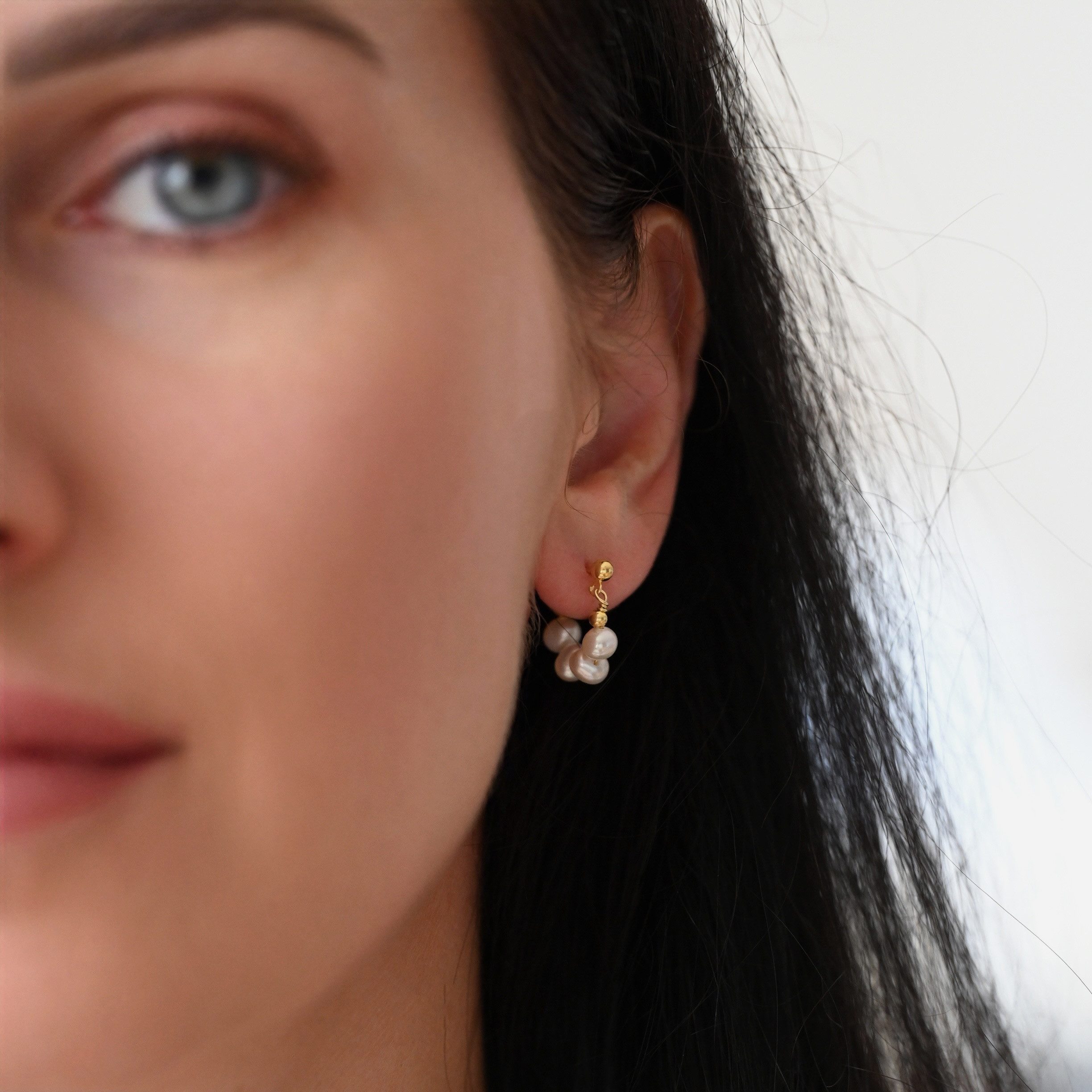 Runde Perlé Perlenohrringe zarte Creolen, Halbcreolen Kette und Süßwasserpe günstig online kaufen