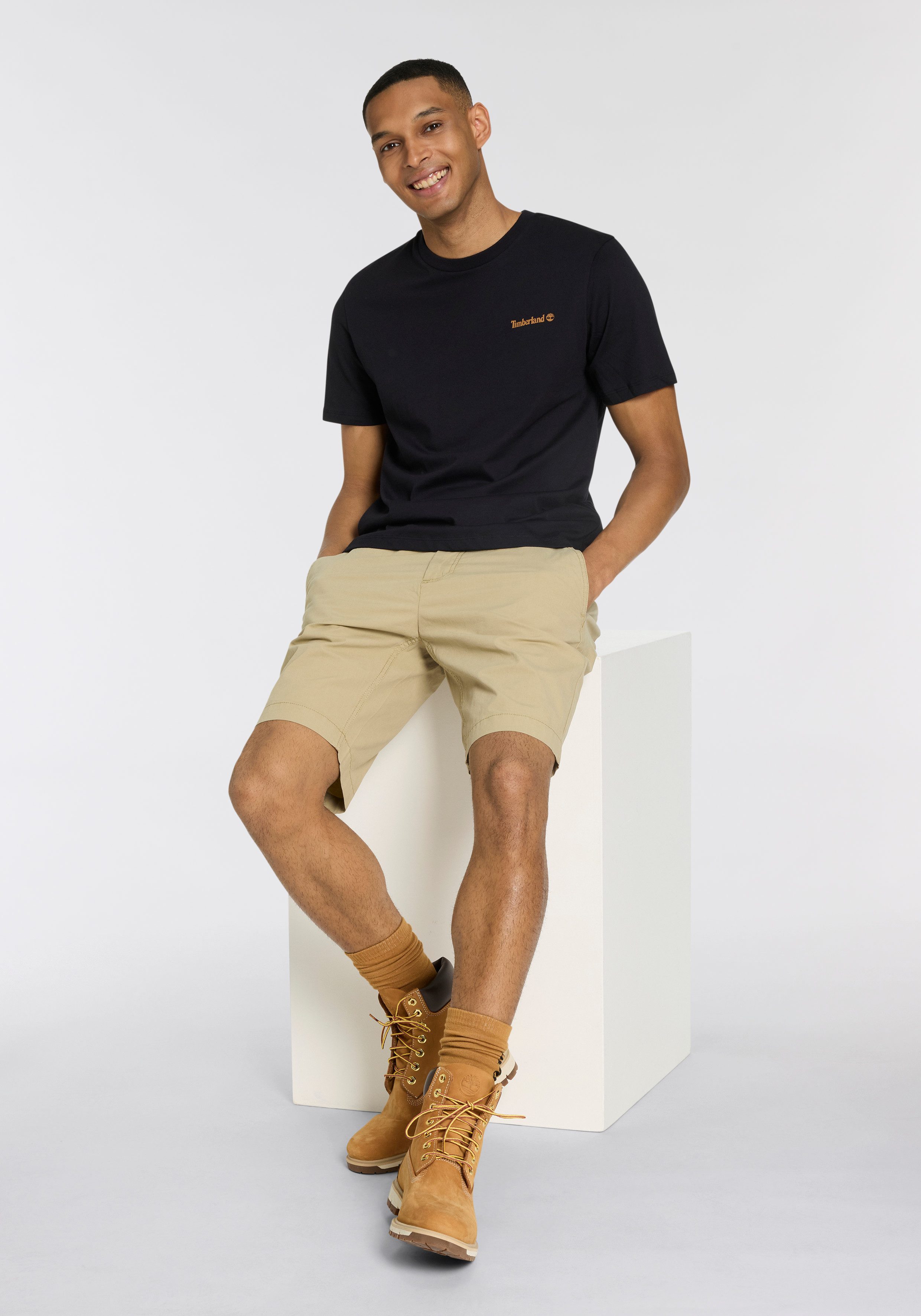 Zum Outfit 10