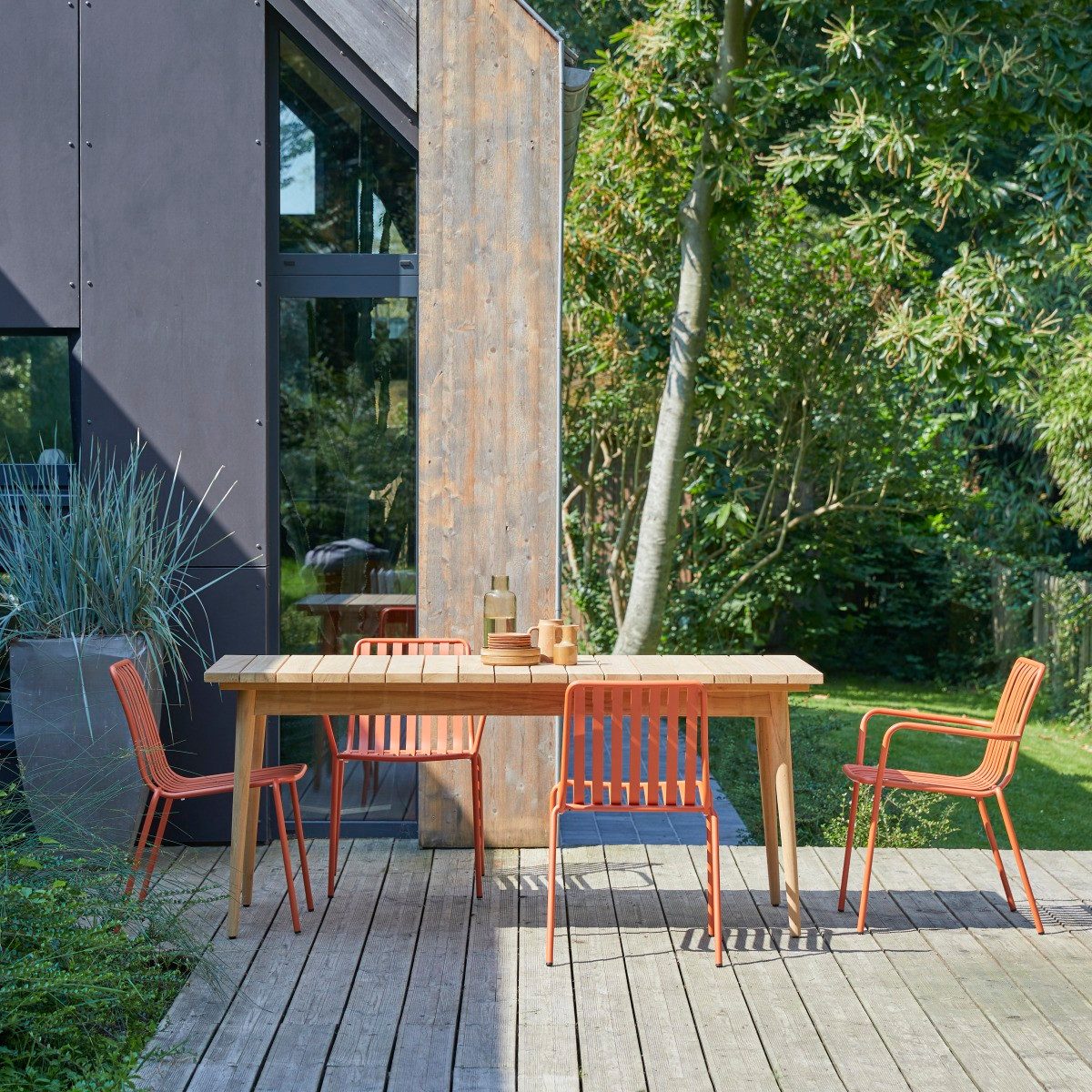 Tikamoon Garten-Essgruppe Vadim Outdoor Tisch aus massivem Teak 6/8 Pers.