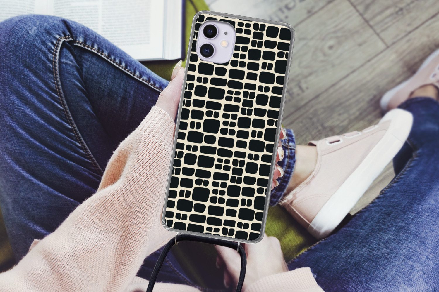 MuchoWow Handyhülle für Apple iPhone 12 Modern - Bio - Schwarz, Tragbare Handyhüllen mit Kette zum umhängen, Handykette Handyband