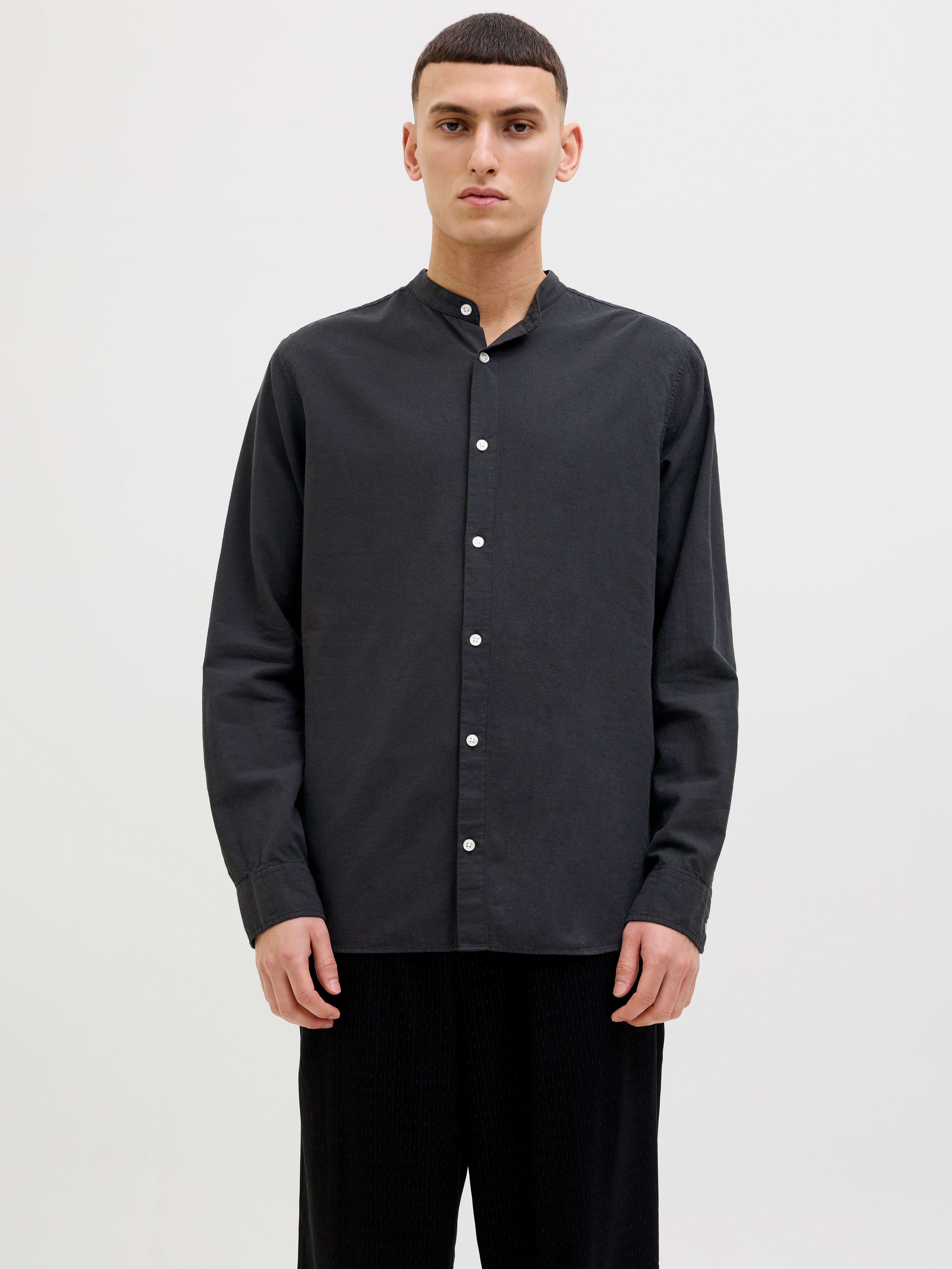 Langarmhemd JJEBREEZE BAND SHIRT LS SN