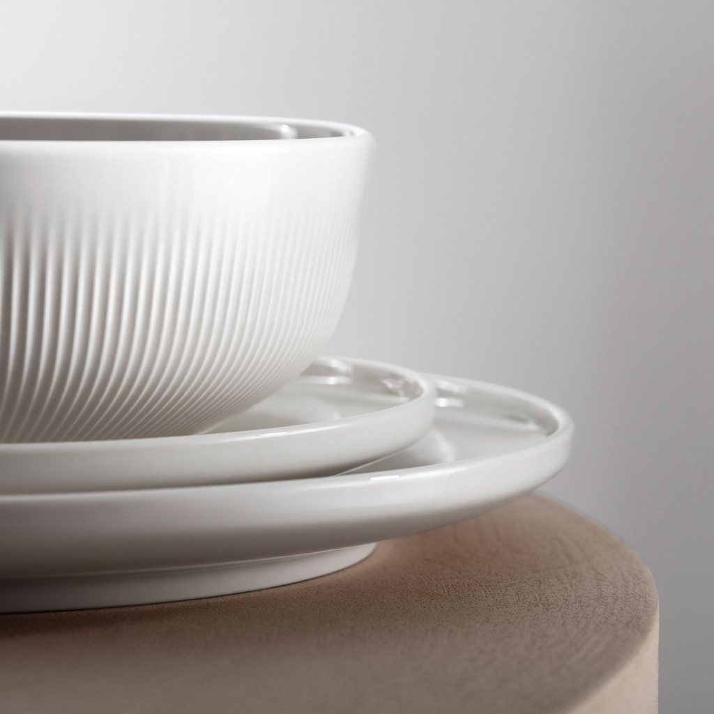 Villeroy & Boch Salatschüssel Afina Salat-/Servierschüssel 2 l, Porzellan, (1-tlg), Premium Porcelain, mikrow.- & spülm.sicher, Made in Germany