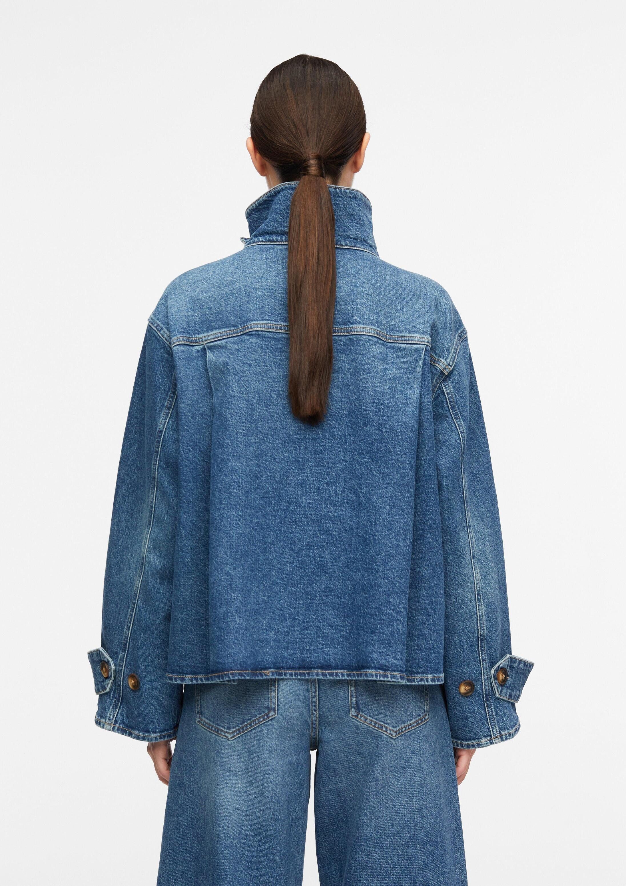 comma Funktionsjacke Indoor-Jacke Indoor-Jacke aus Denim mit Stehkragen in Relaxed Fit – Bild 3 von 5