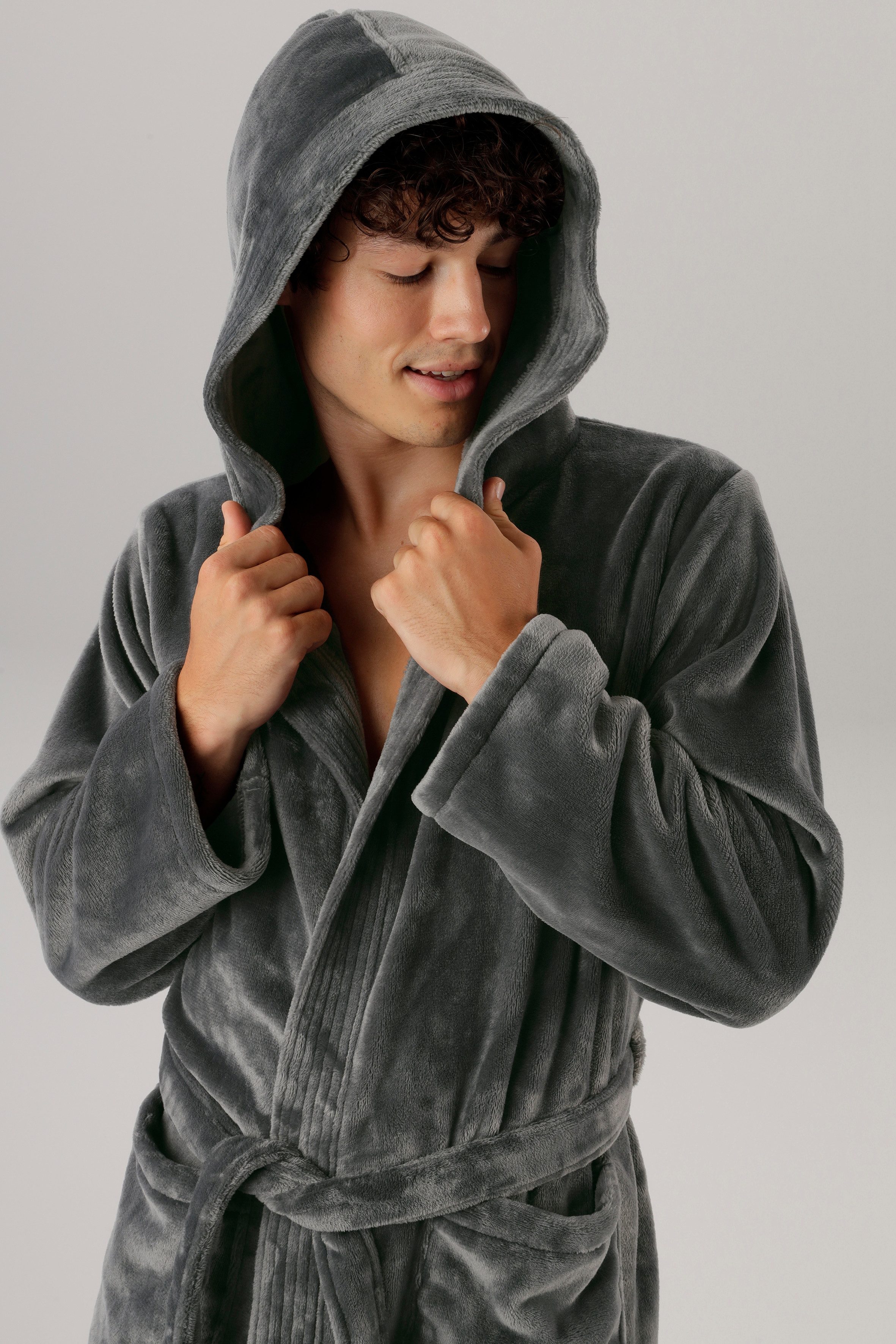 OTTO home Unisex-Bademantel Miia, ideal für Sauna, Spa & im Urlaub, Langform, Microfaser, Kapuze, Gürtel, weich und kuschelig, plüsch, für Damen und Herren, S-X – Bild 3 von 5