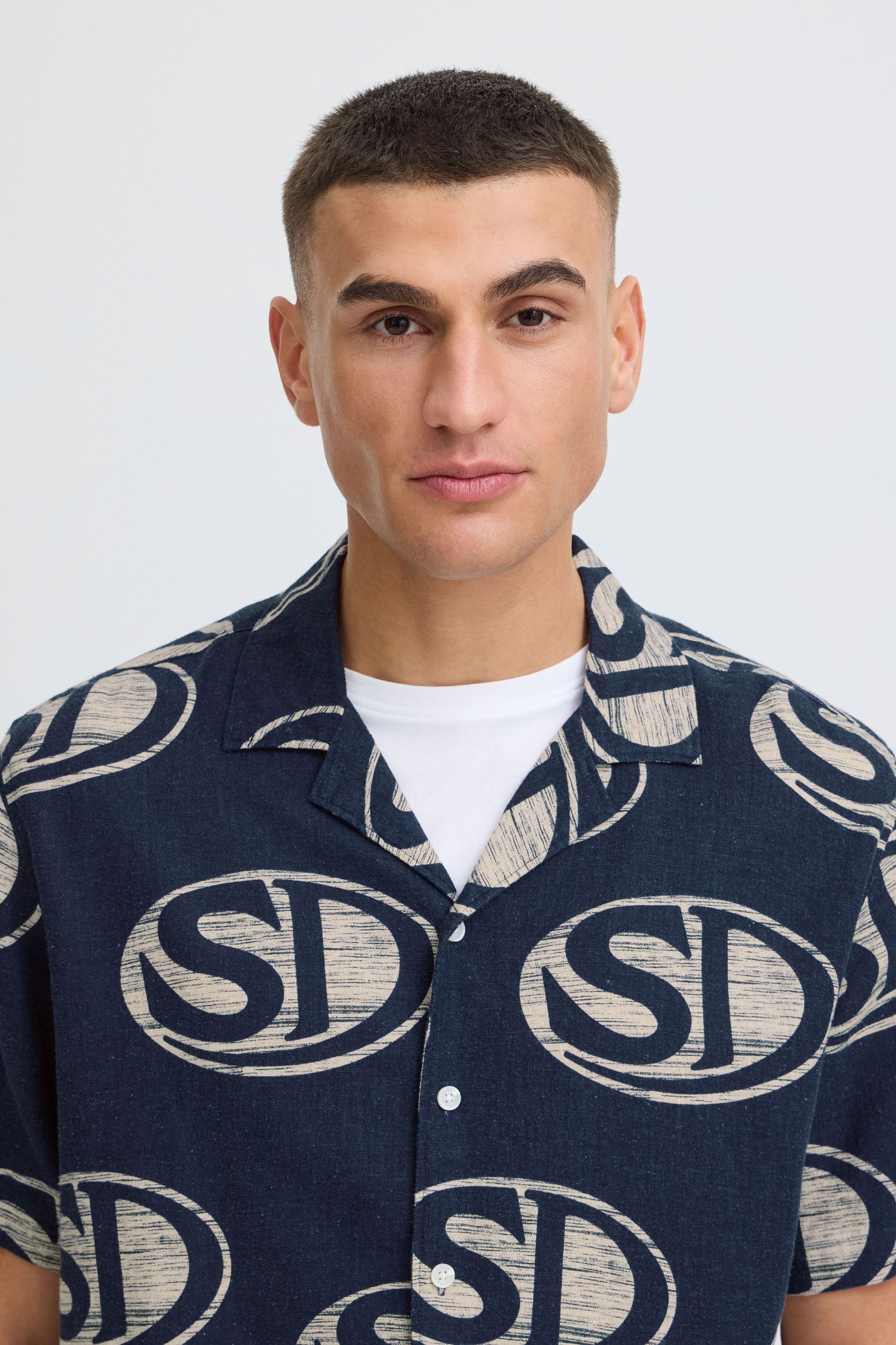 !Solid Leinenhemd SDUte Kurzarmhemd aus Leinen-Mix mit lässiger Passform