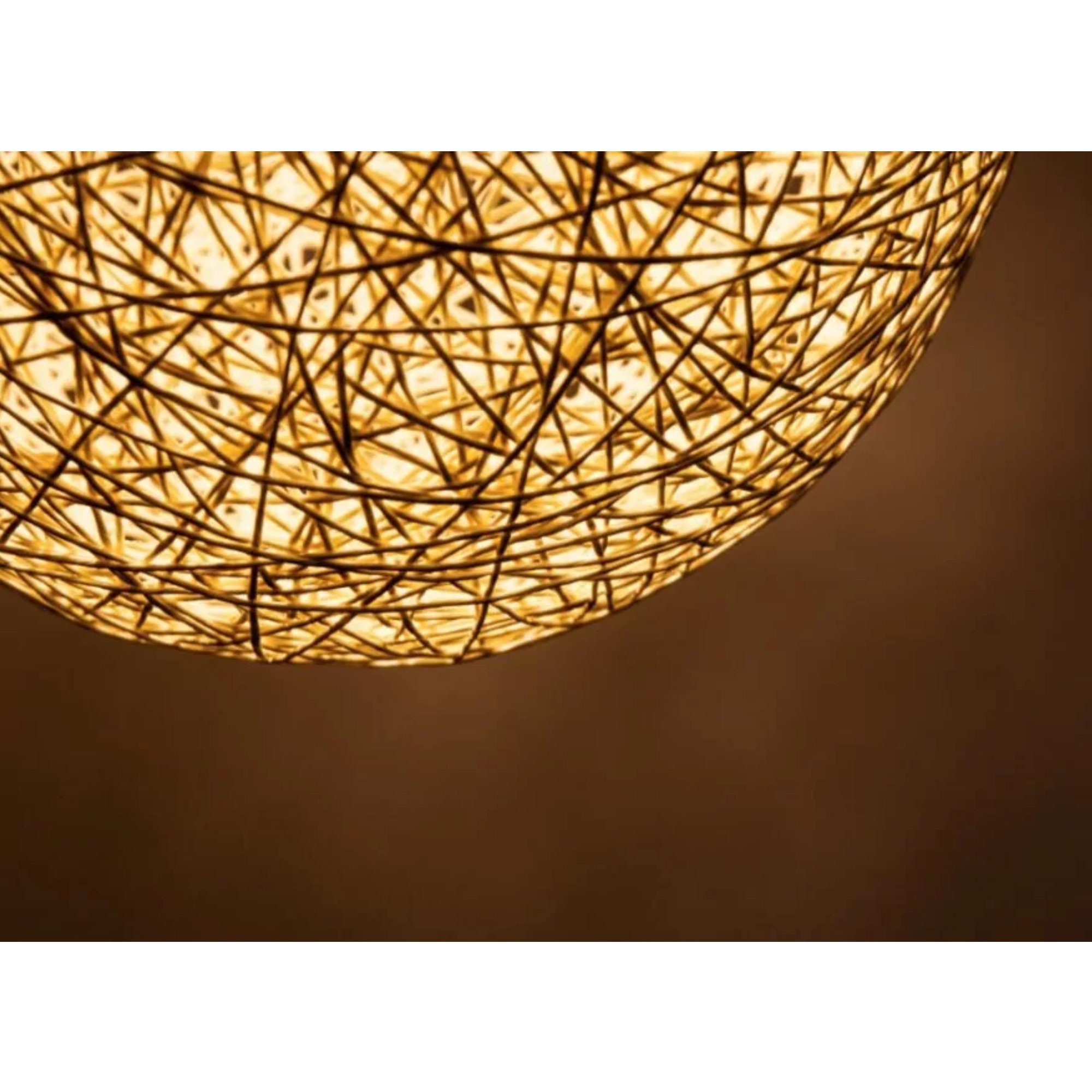 Rattan-Lampenschirm Konsimo 1,5m, E14 Nachttischlampe wechselbar, Tischleuchte Leuchmittel silber/creme, Tischlampe KOLLA