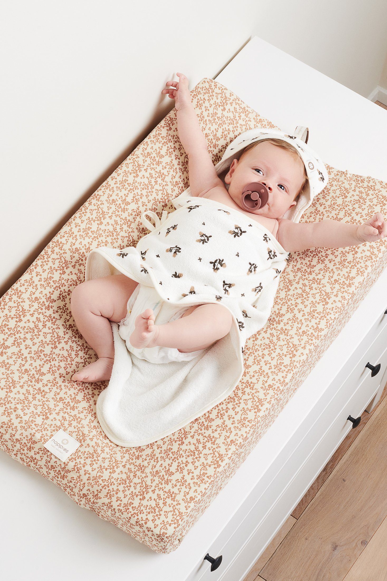 Noppies Babybademantel Noppies Umschlagtuch für Neugeborene, Regular, 100% Baumwolle-Bio, Kapuze Jet Stream