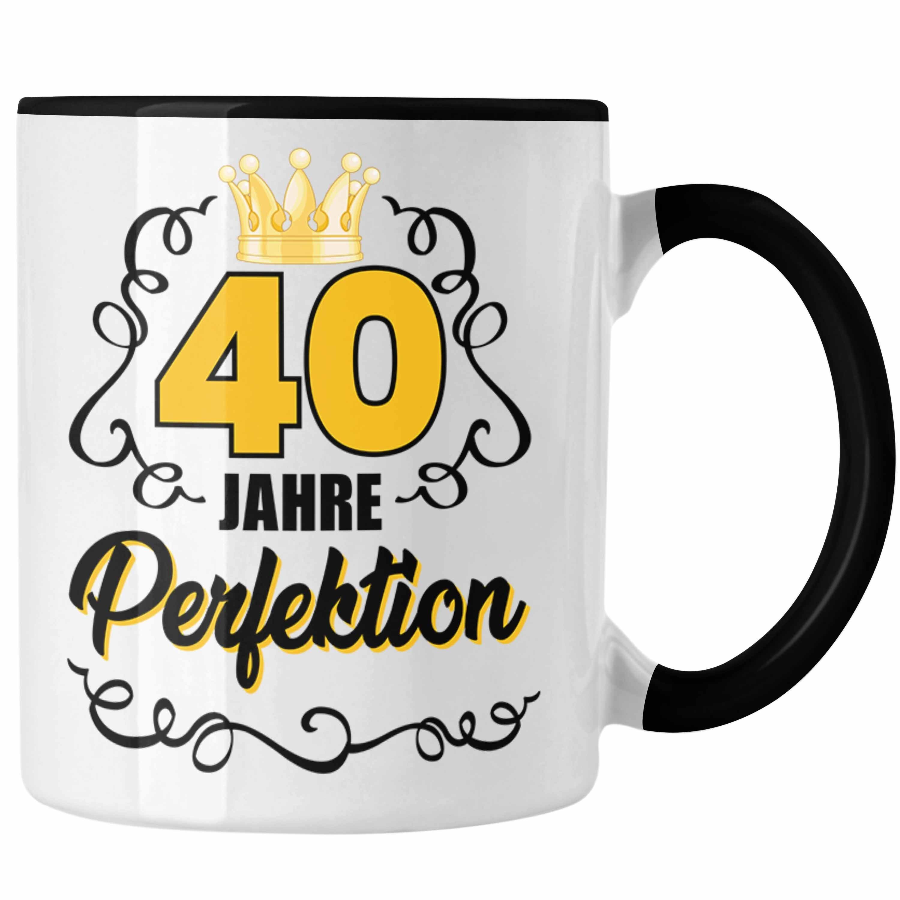 Trendation Tasse Trendation - 40. Geburtstag Frauen Tasse Geschenk Geschenkidee 40er Geburtstag Spruch Perfektion Schwarz