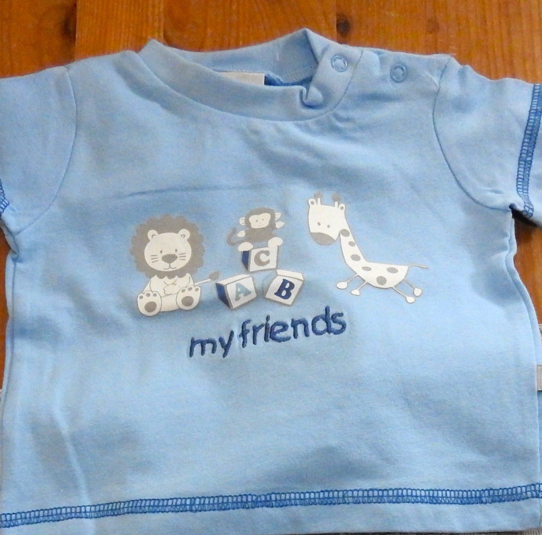 JACKY T-Shirt & Shorts My friends