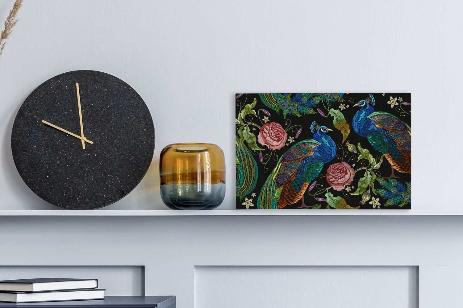 OneMillionCanvasses® Leinwandbild Stickereidruck - Pfau - günstig online kaufen