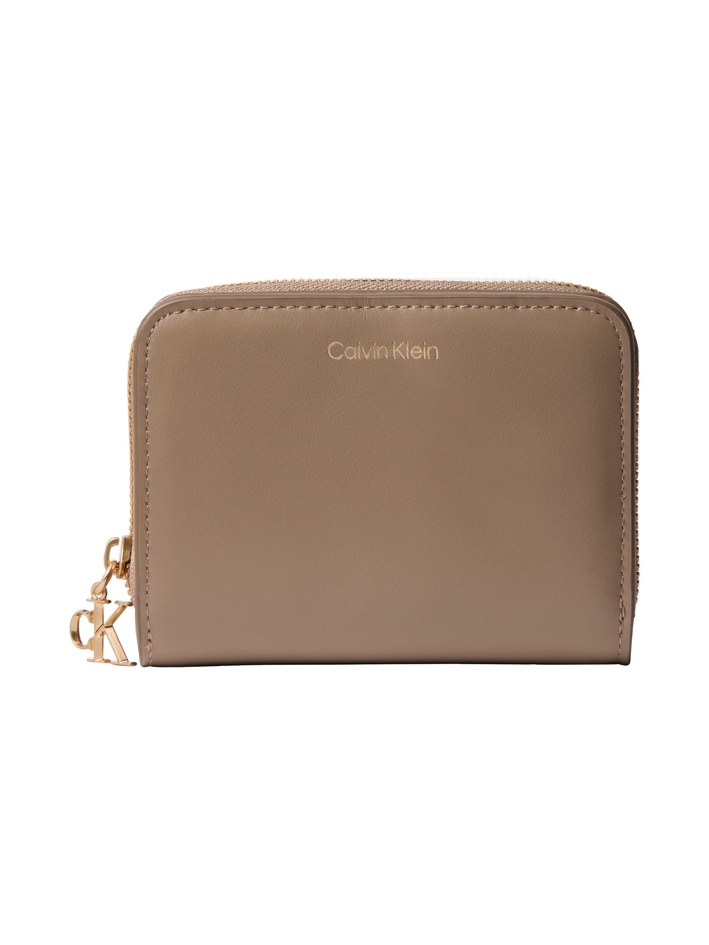 Calvin Klein Geldbörse CK PULLER MEDIUM FLAP ZIP AROUND, Damen Geldbörse, Portemonnaie mit CK-Schmuck-Logo