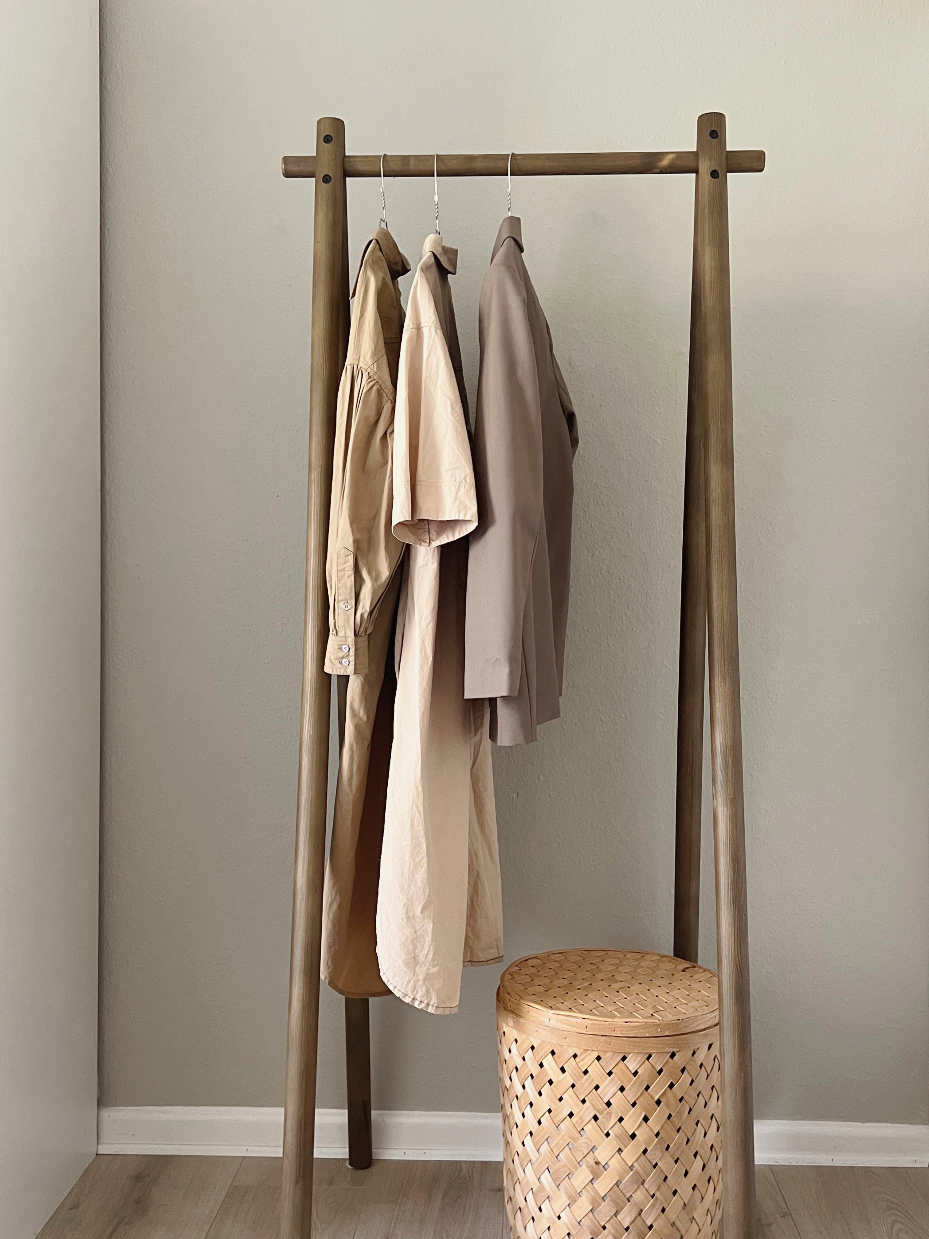 Karup Design Kleiderstange Hongi, Kleiderstange Hongi 75 cm. breit, aus FSC®-zertifiziertem Kiefernholz