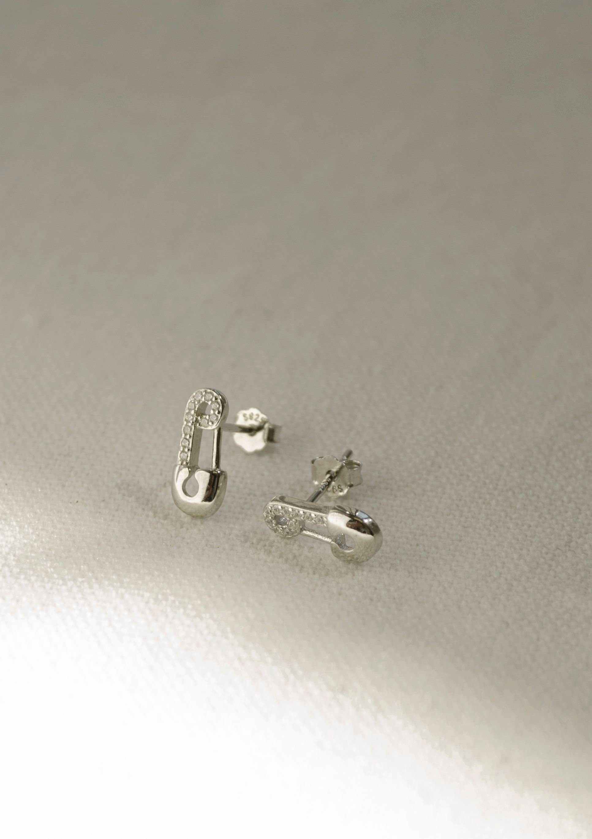 Hey Happiness Paar Ohrstecker Silber Ohrstecker Nadel Zirkonia, 18K vergoldet, Damen Ohrringe Silber 925 Büroklammer Kristalle klein