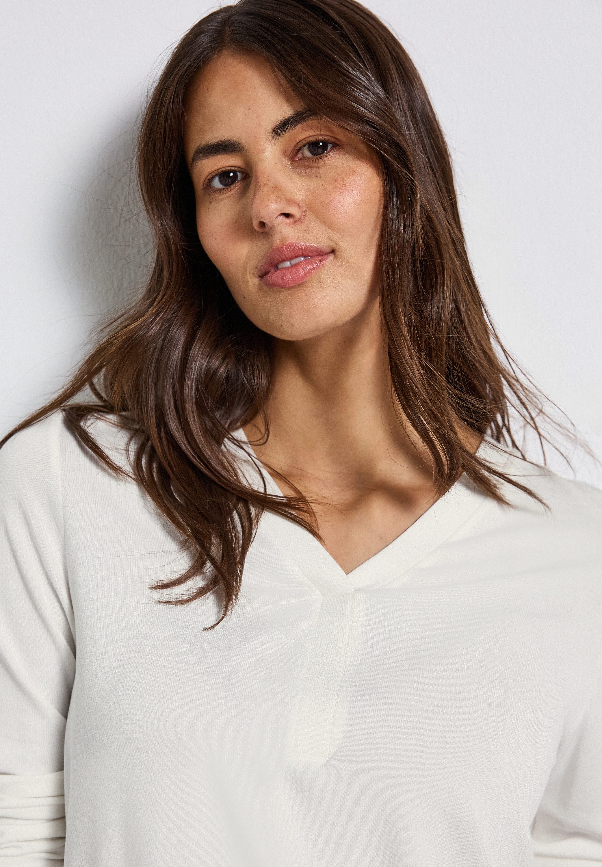 STREET ONE Langarmshirt mit V-Ausschnitt günstig online kaufen