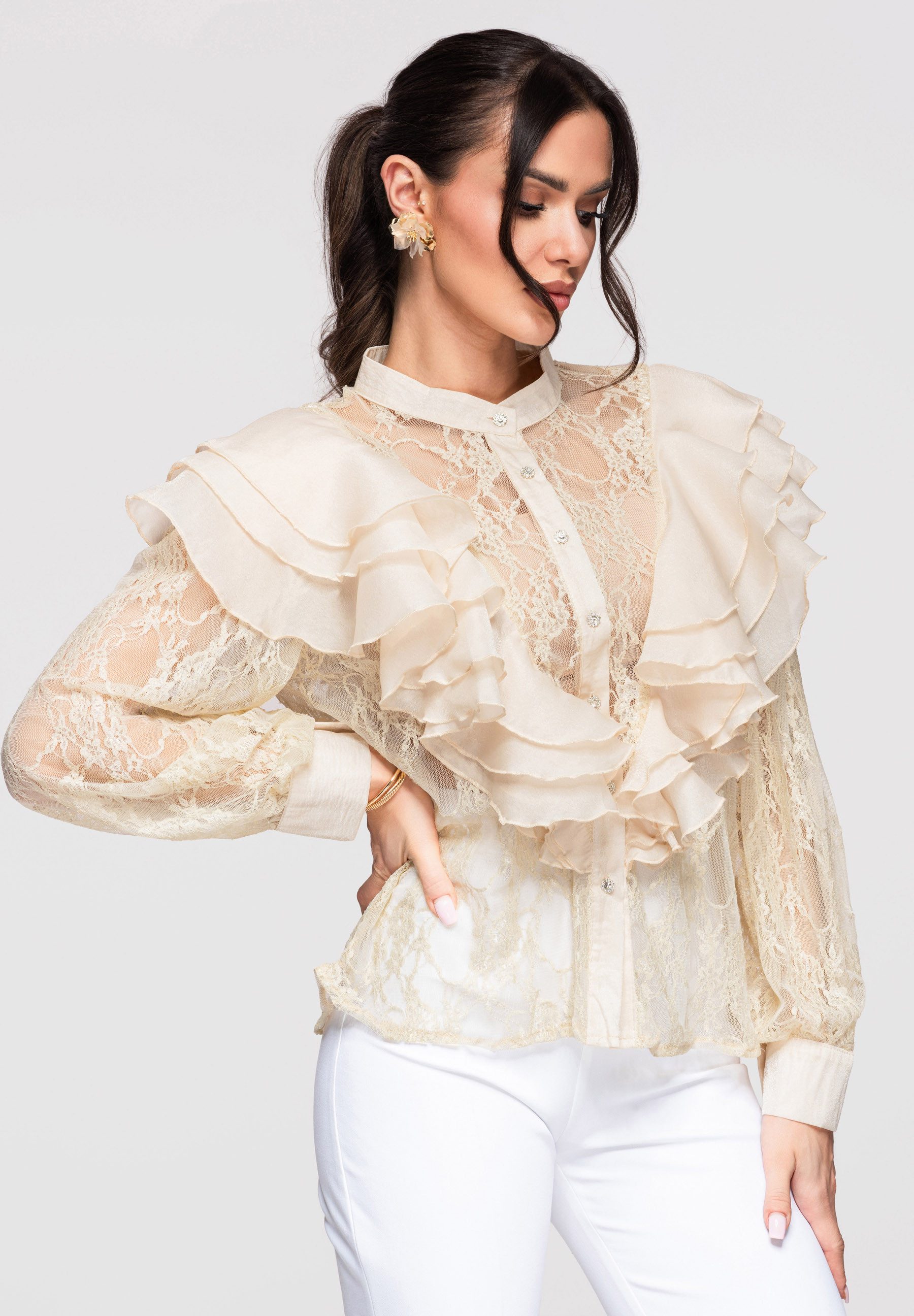 OMBRE Hemdbluse Damen Bluse Spitze Rüschen Elegant ecru ONESIZE (kein Set, 1-tlg) Mehrlagige Rüschen an Schultern und Brust, Dekoratives Panel vorne