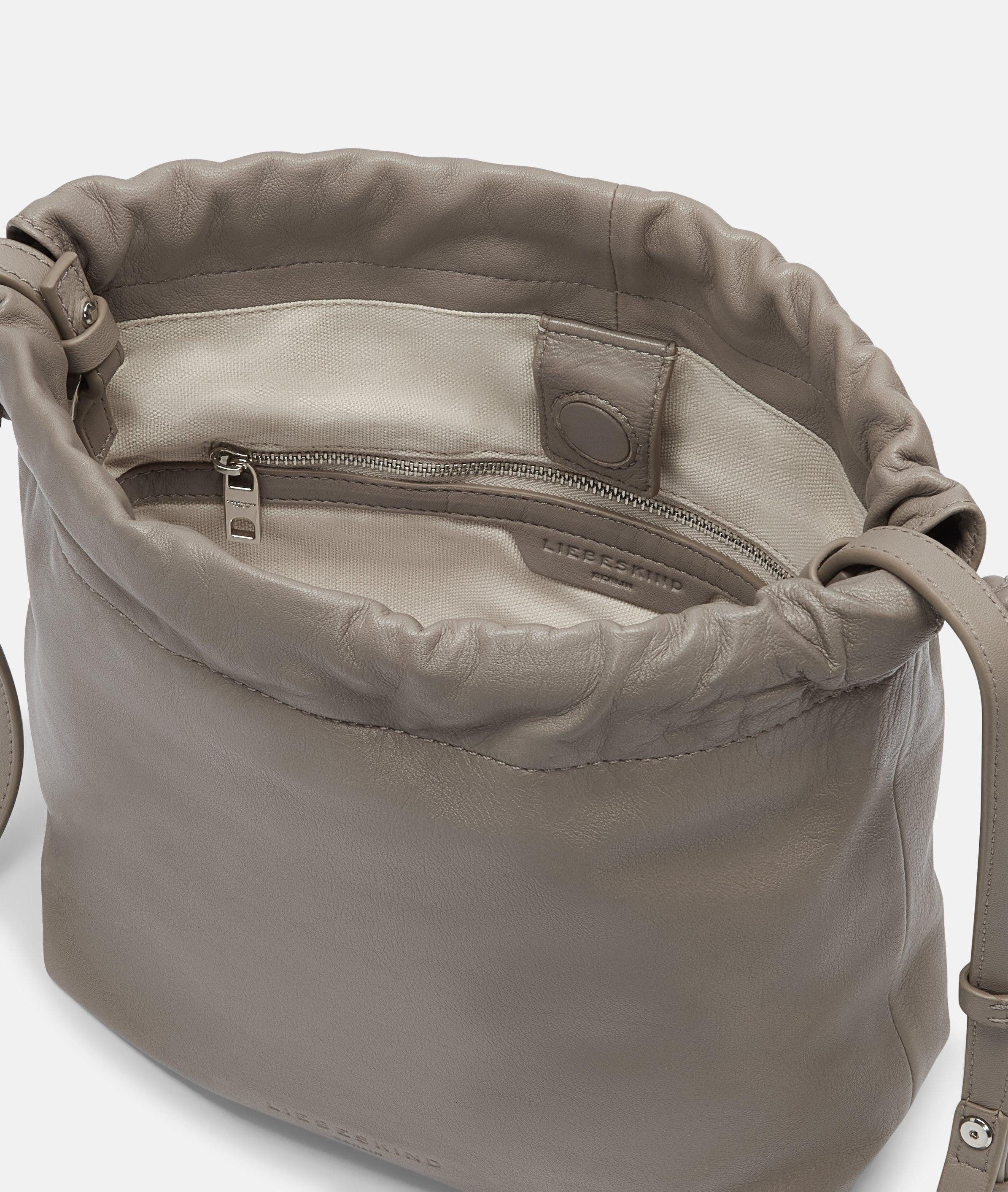 Liebeskind Berlin Schultertasche Lya Hobo S, Handliche Beuteltasche aus Schafsleder