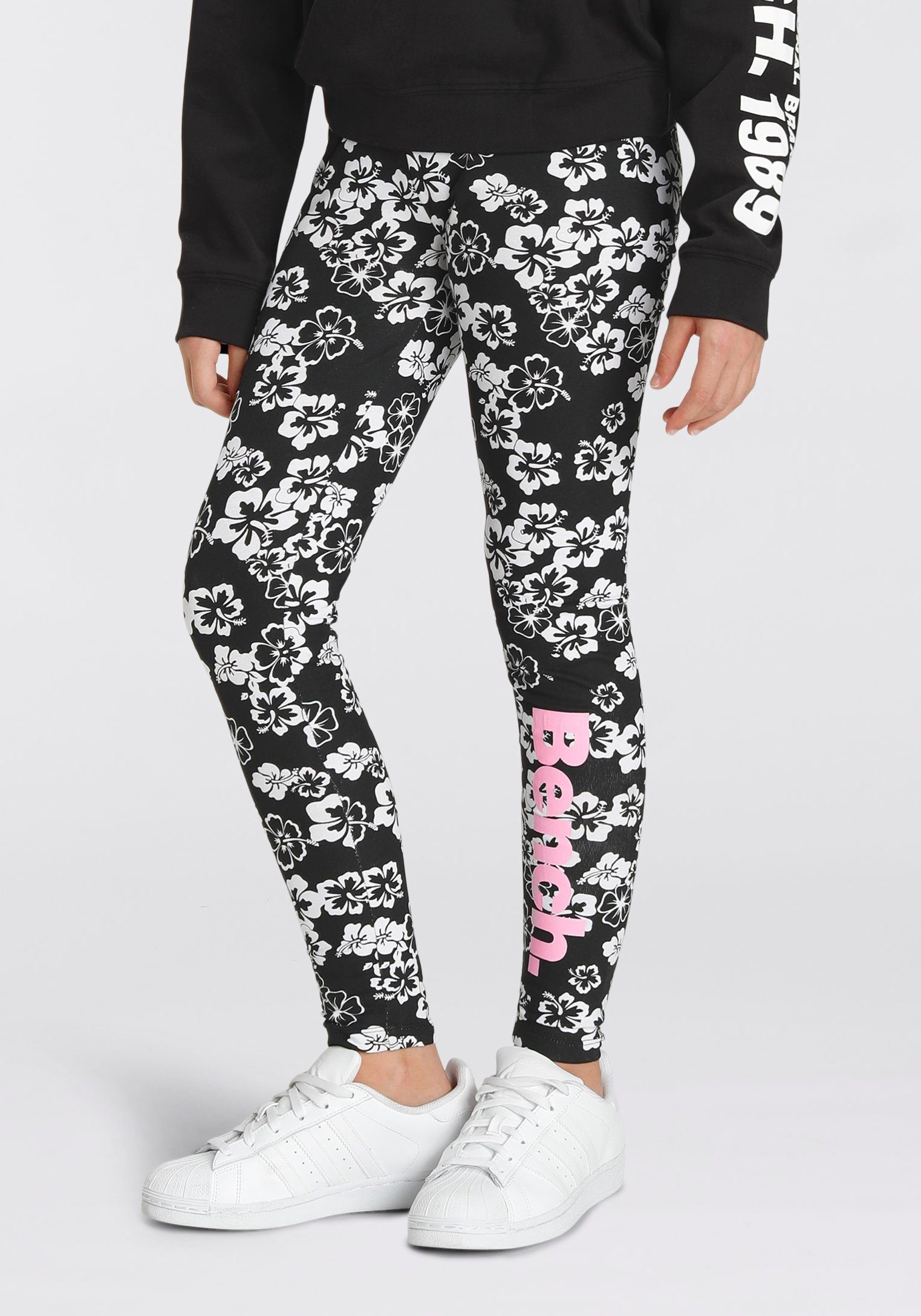 Bench. Leggings mit Blumen bedruckt online kaufen | OTTO