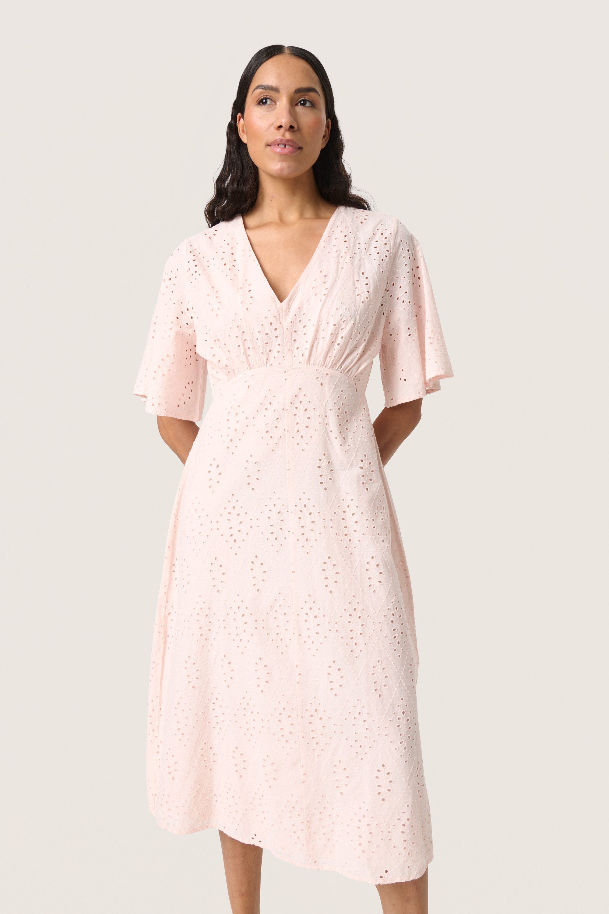 SOAKED IN LUXURY Blusenkleid Kleid SLJoella