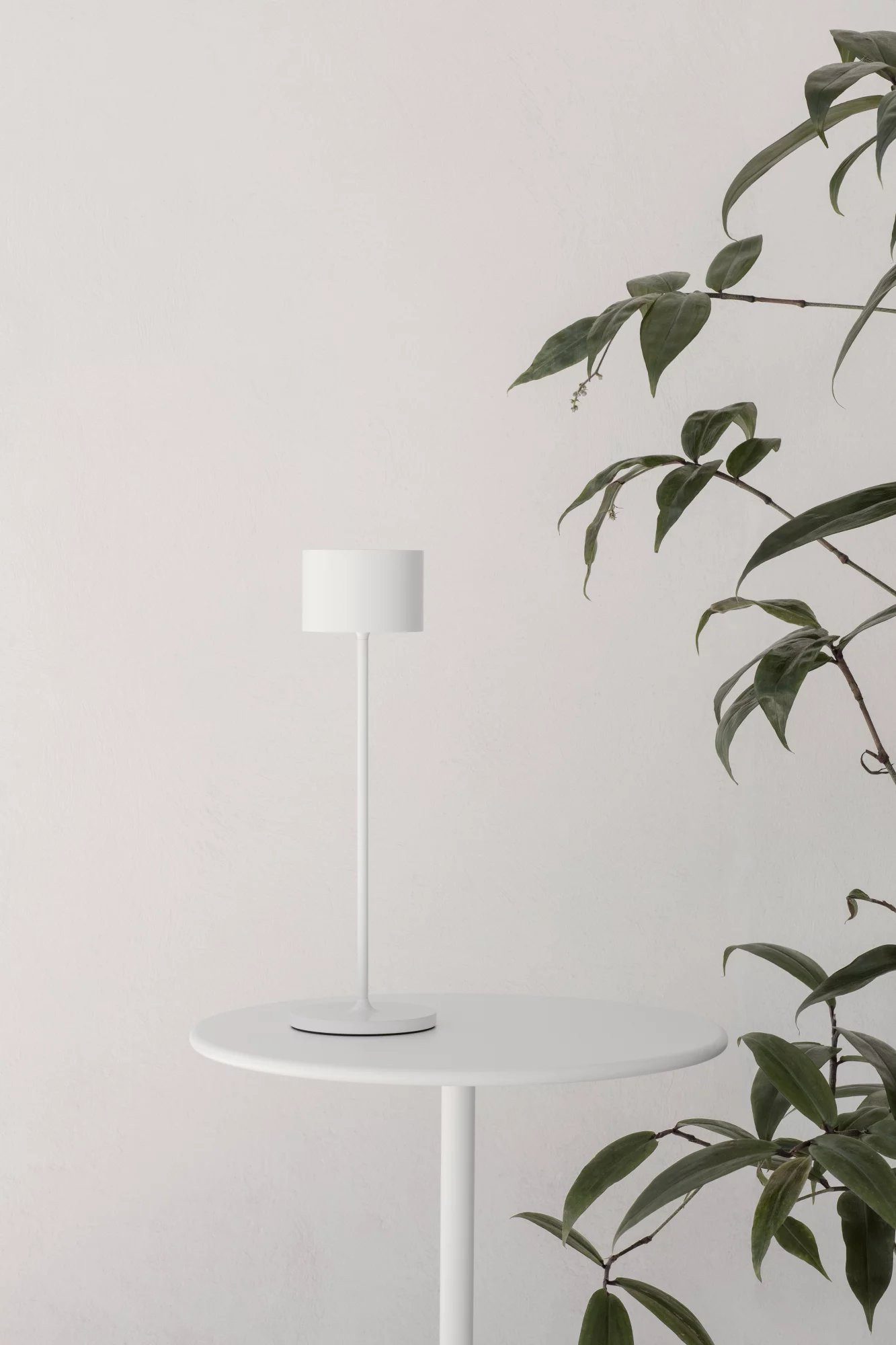 blomus LED Tischleuchte -FAROL- Mobile LED-Tischleuchte: Akku Leuchte für Innen & Außen, LED fest integriert, Warmweiß, 3000 Kelvin, 40Std. Brenndauer, IP54, Warmweiß, Akku, Outdoor, 115 Lumen