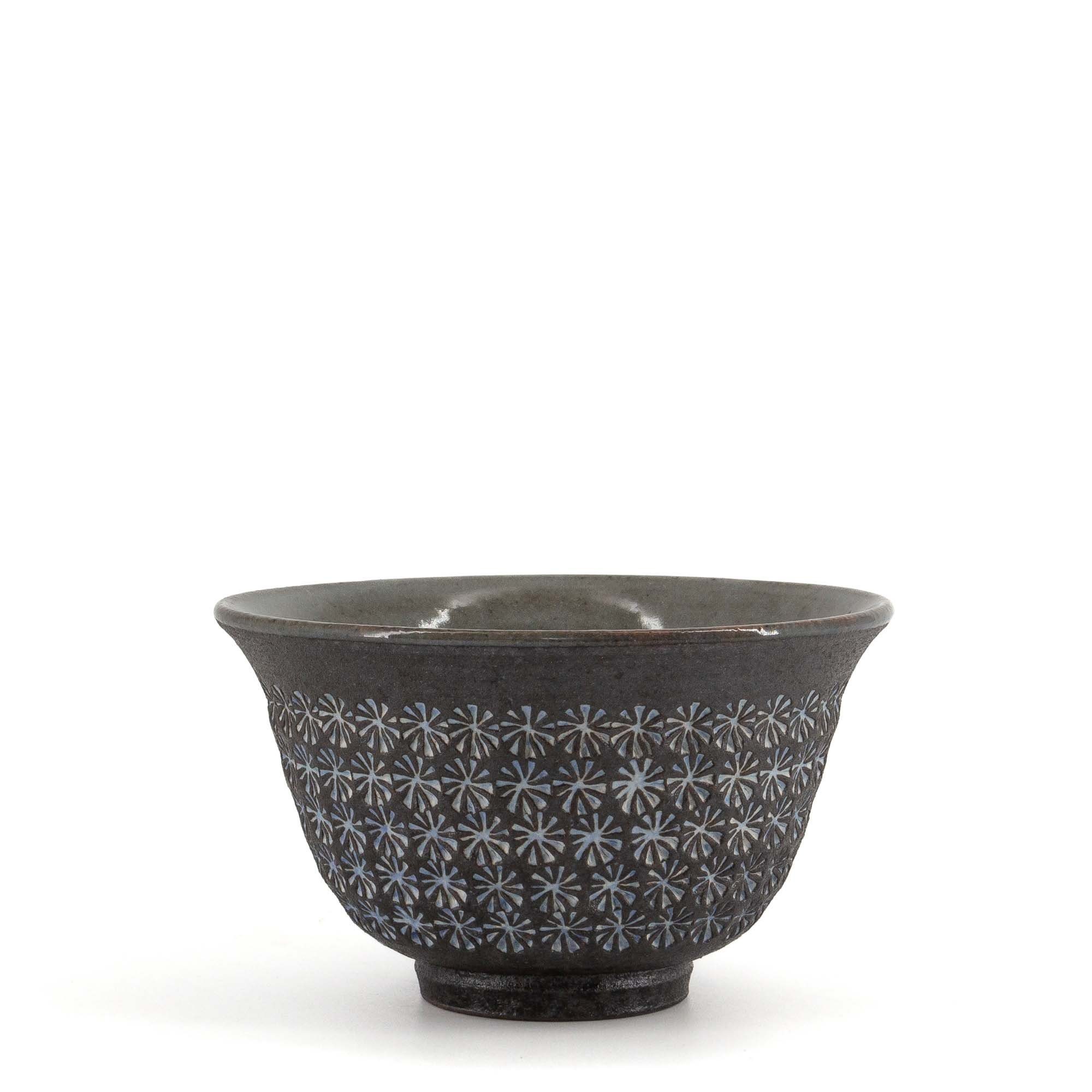 teayumi Tasse NANBAN MISHIMAZUME Tokinoyunomi Keramiktasse 140 ml Schwarz Blau