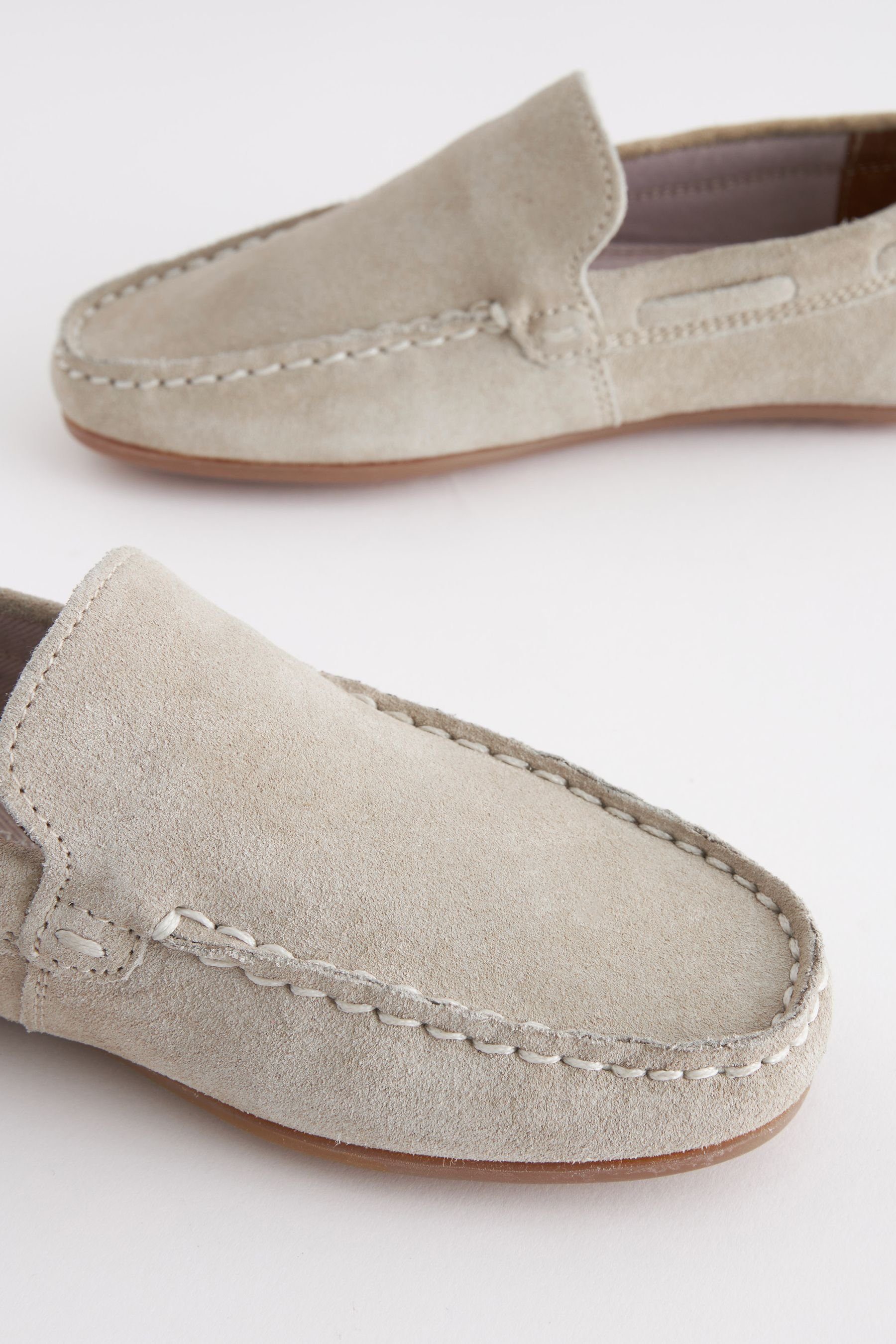Next Veloursleder-Loafers Loafer (1-tlg)