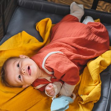 Mababu Babyschlafsack Bio Musselin Sommerschlafsack mit Füßen & abnehmbaren Ärmel, 0.5 TOG, Hypoallergen, GOTS, Bio Baumwolle, Atmungsaktiv