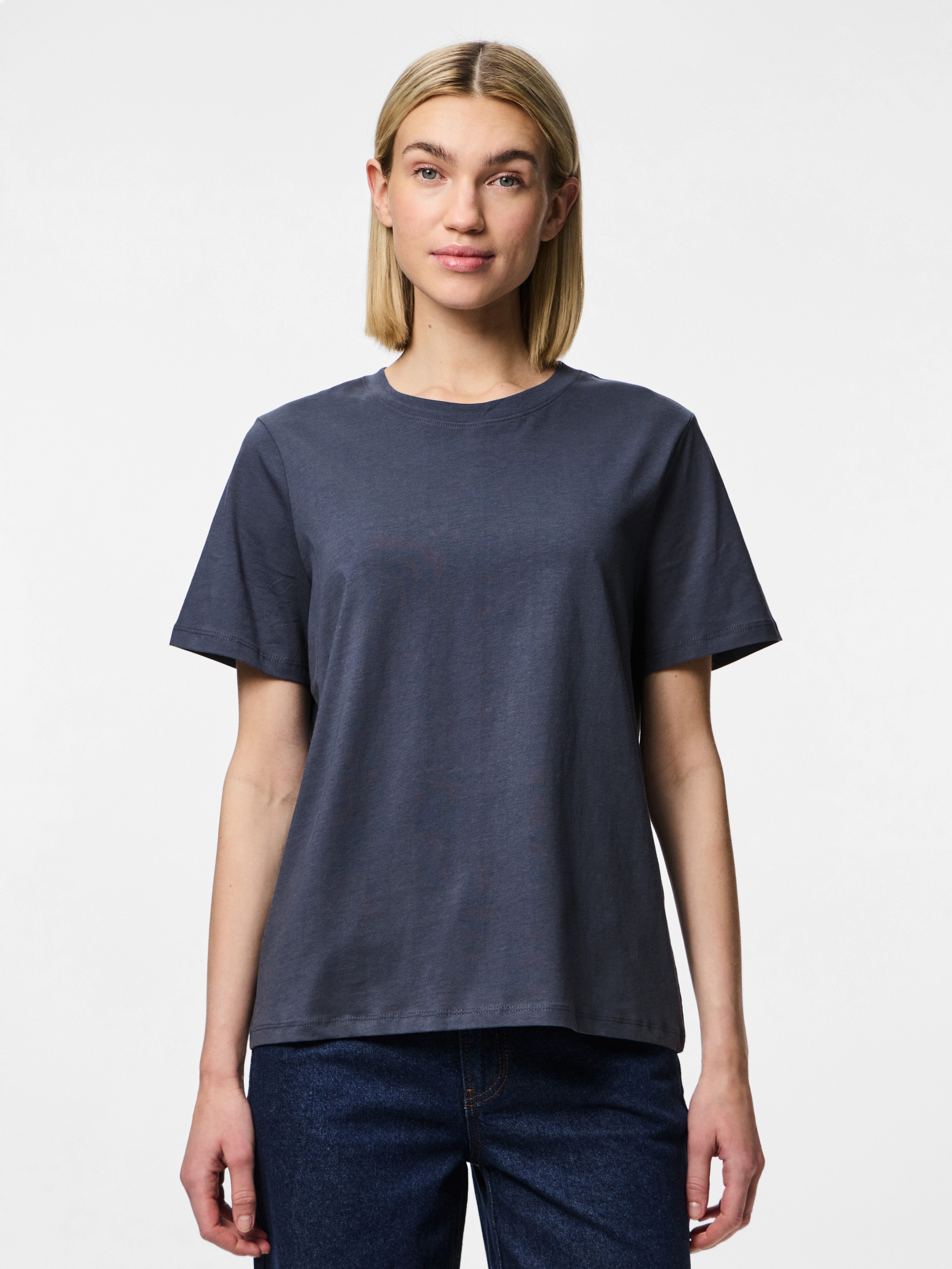 pieces Rundhalsshirt PCRIA SS SOLID TEE NOOS BC günstig online kaufen