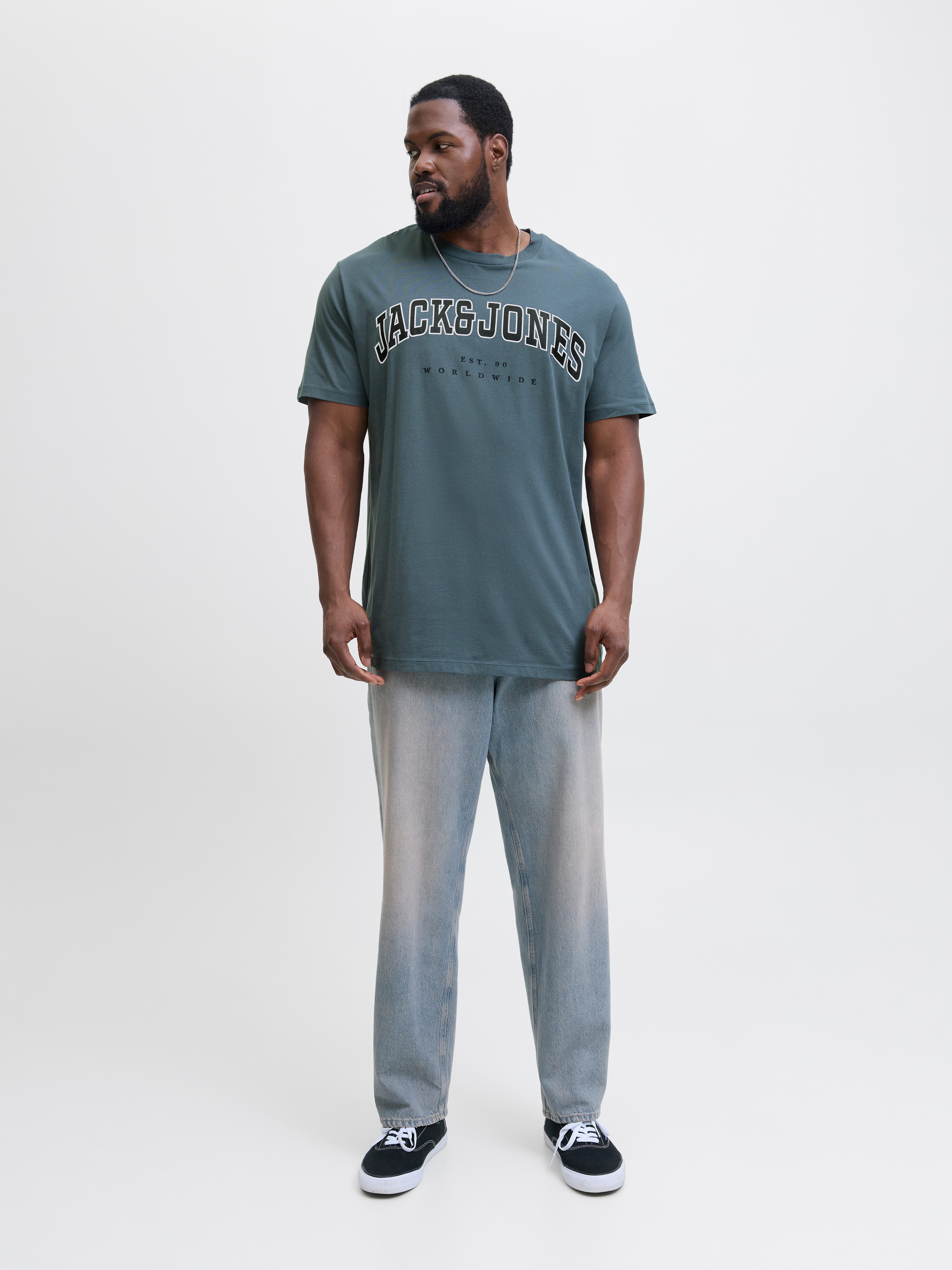 Jack & Jones PlusSize T-Shirt JJECALEB VARSITY TEE SS O-NECK NOOS PLS mit Logobranding – Bild 4 von 5