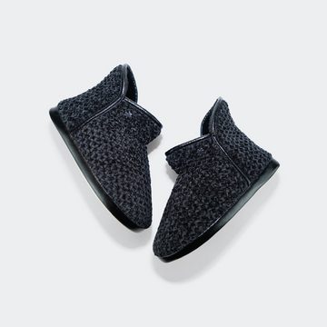Flip Flop bonny*soft knit Hüttenschuhe mit modischem Häkel-Muster